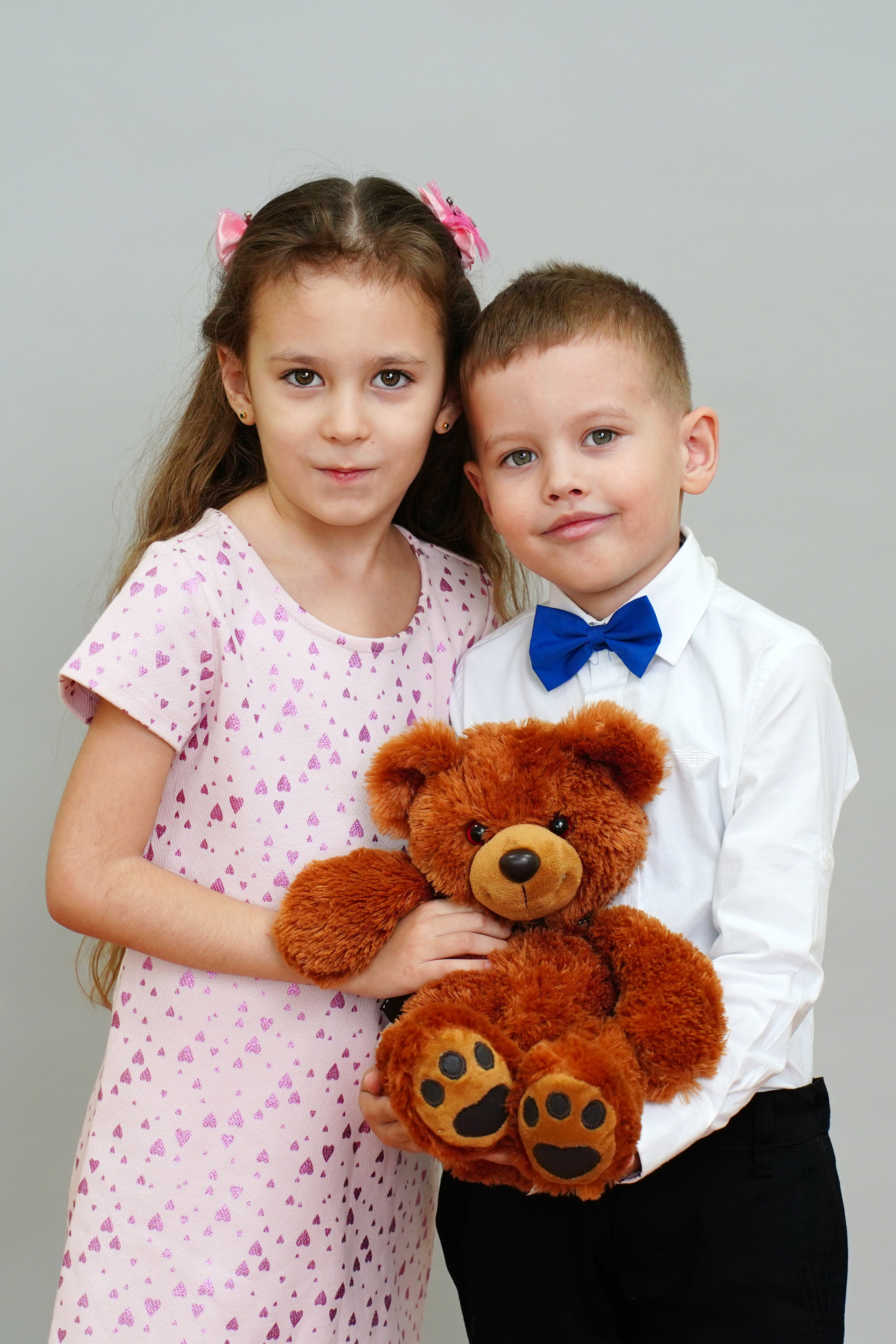 Мелкие группы. MEMENTO.Выпускные альбомы, школьные, юбилейные и другие книги. Ростов-на-Дону