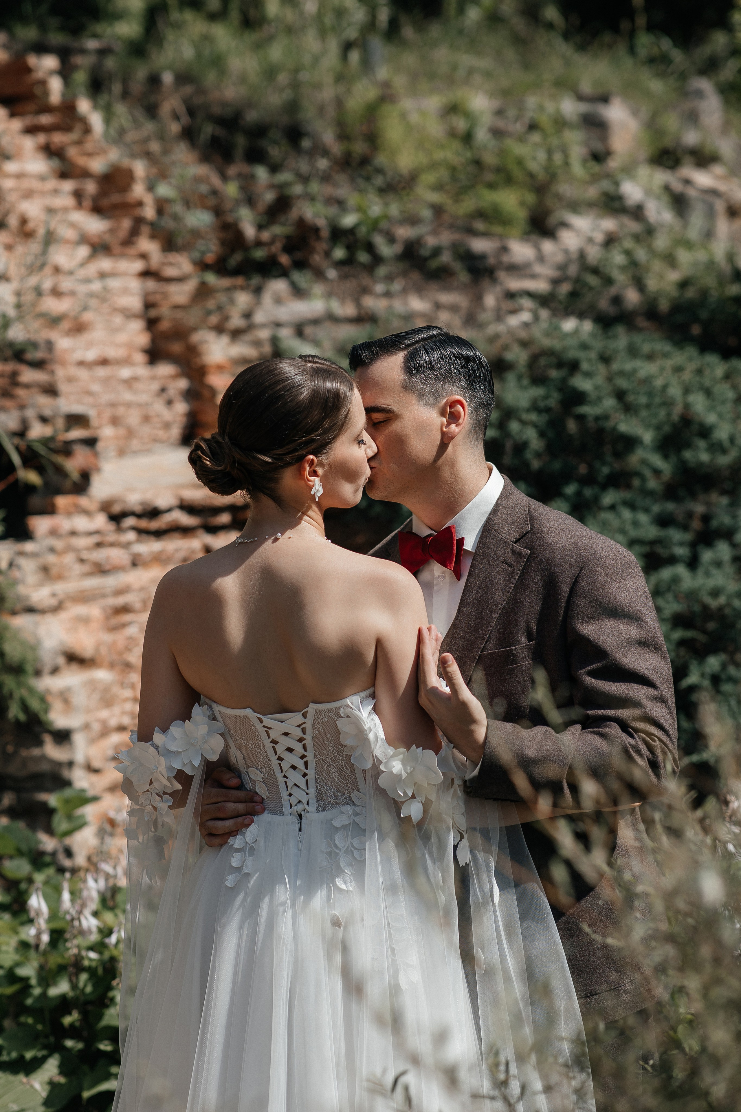 Свадебная фотосессия в мини-отеле Таежный в Москве