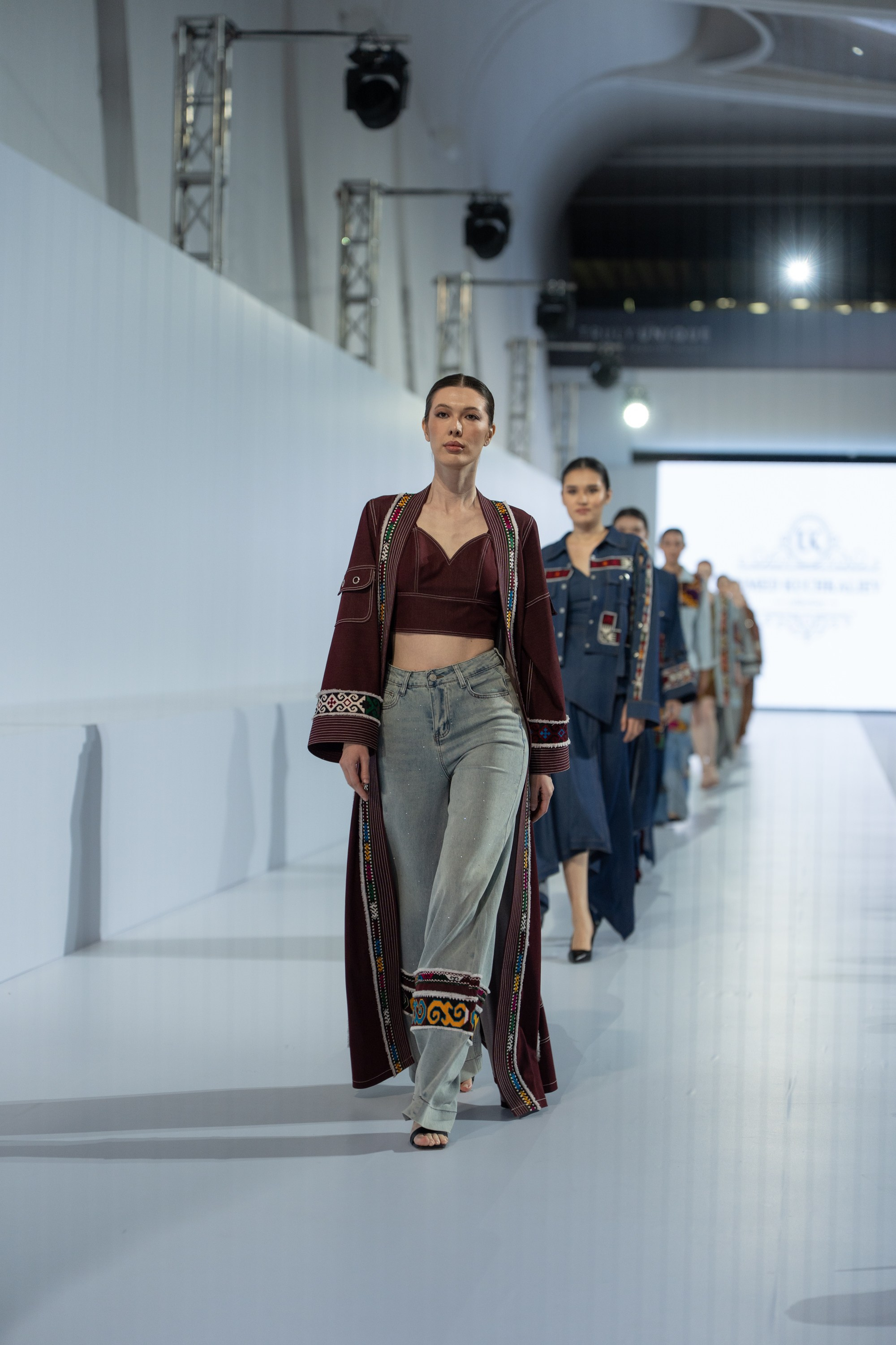 Umed Kuchkaliev. Сайт Алматинского НЮ АРТ, будуар и фэшн фотографа Дениса Карпенко