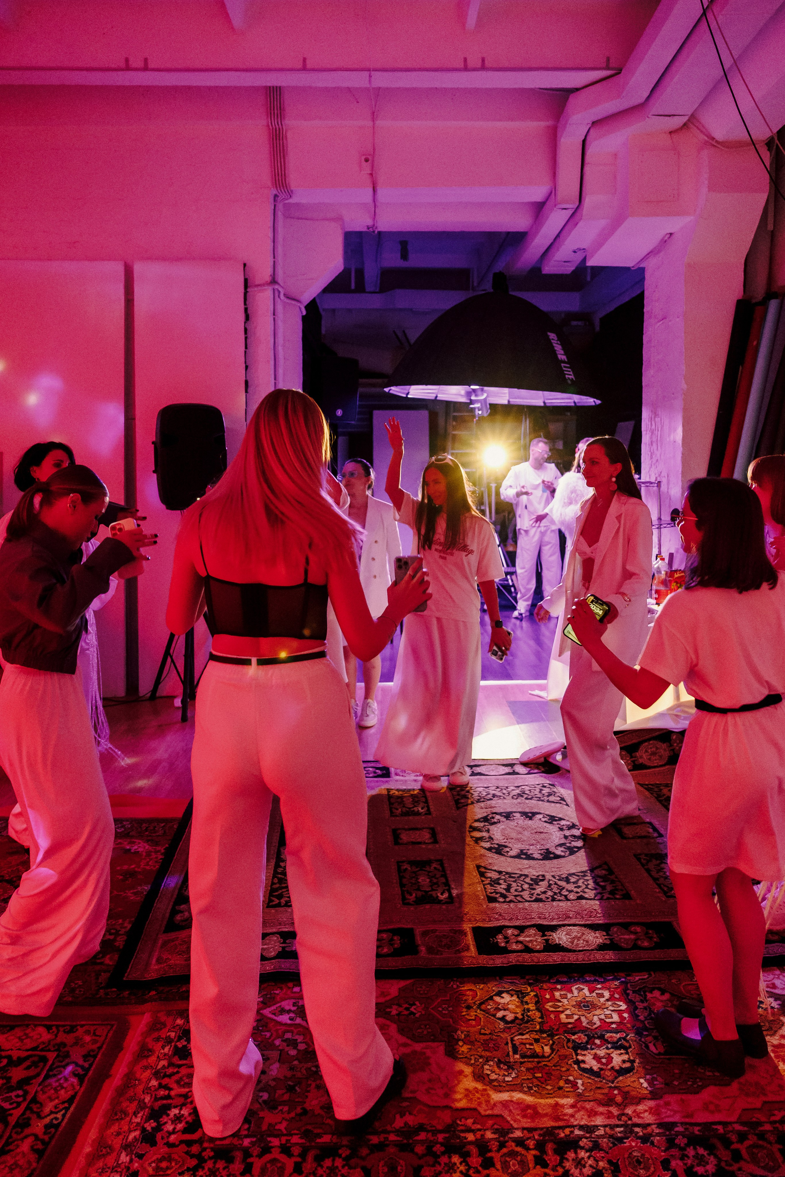 Выпускной курса «Журфак» 2025. Лёшка Варзегов — фотограф