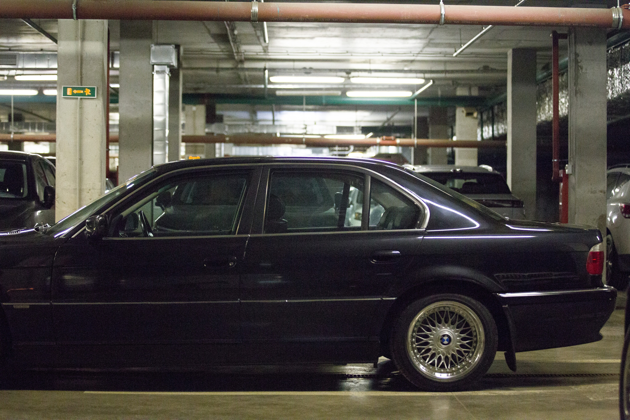 Коммерческая и tfp фотосъемка автомобилей в Москве и МО. Видеосъемка свадеб и лавстори, студийная съемка, видеопортреты, фешн-съемки в Москве и МО