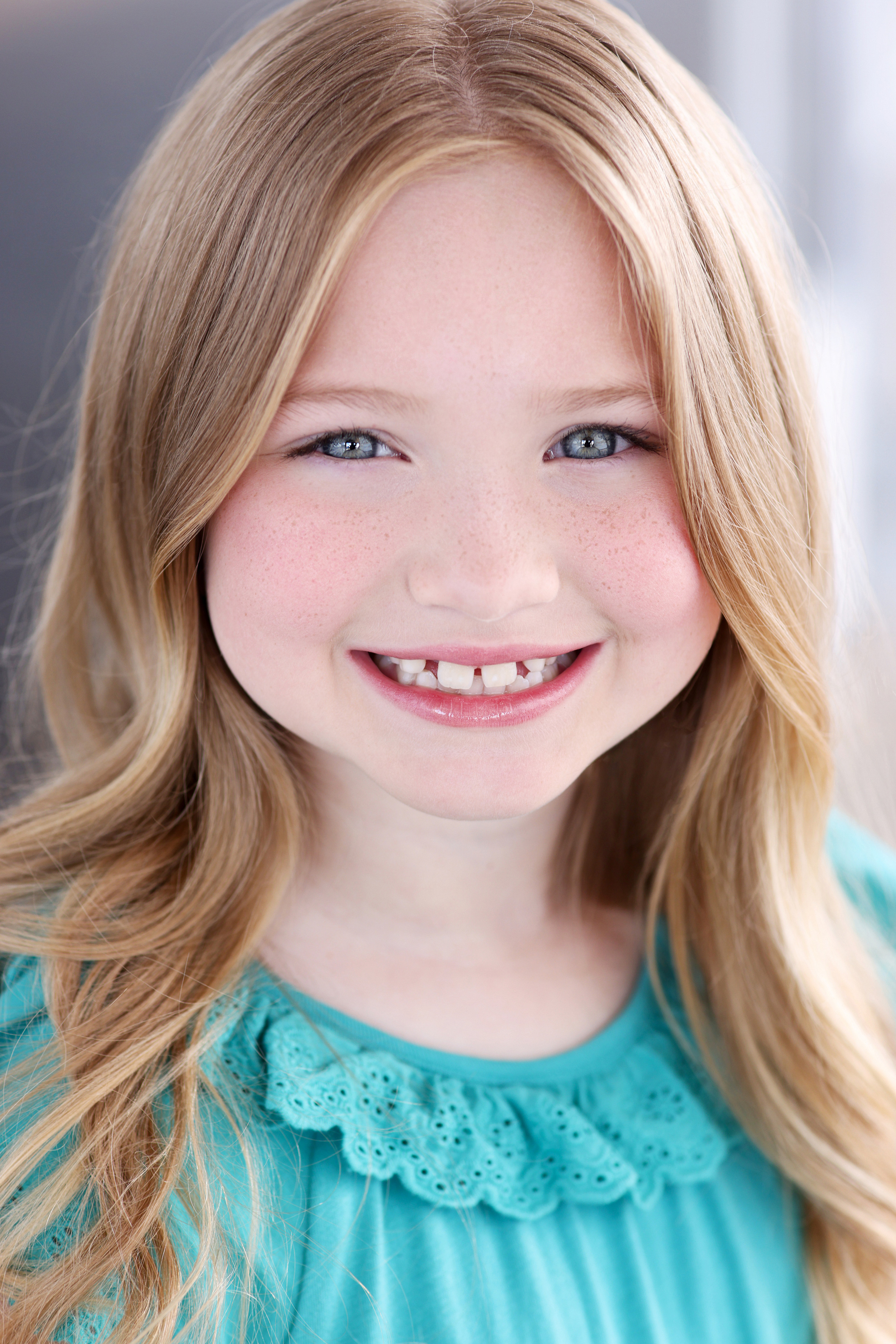 Детские фотосессии в г. Гомель. Фотограф (photographer) Lischinski Vitaliy