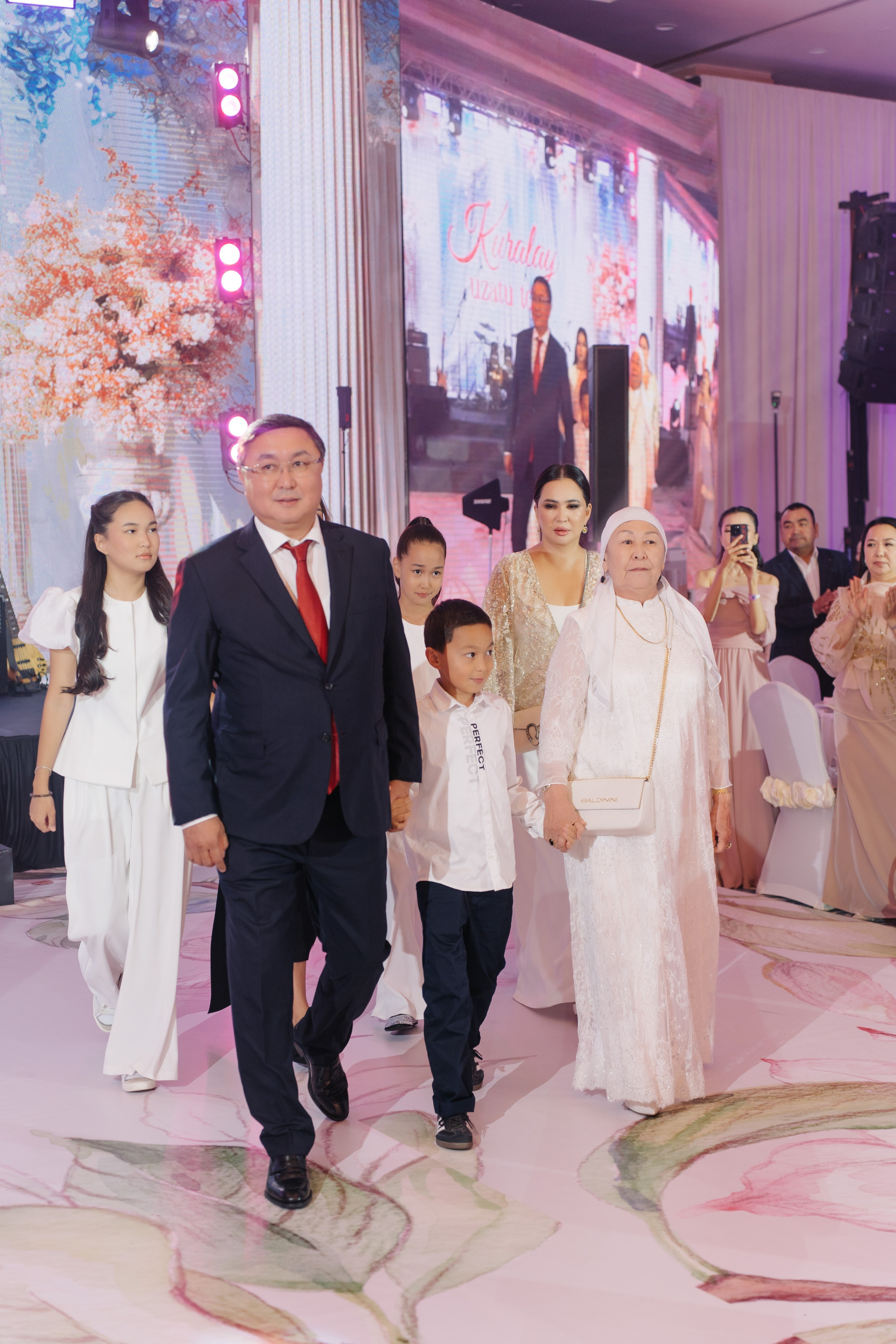 Kuralay Uzatu (Rixos). ___________________________________________________