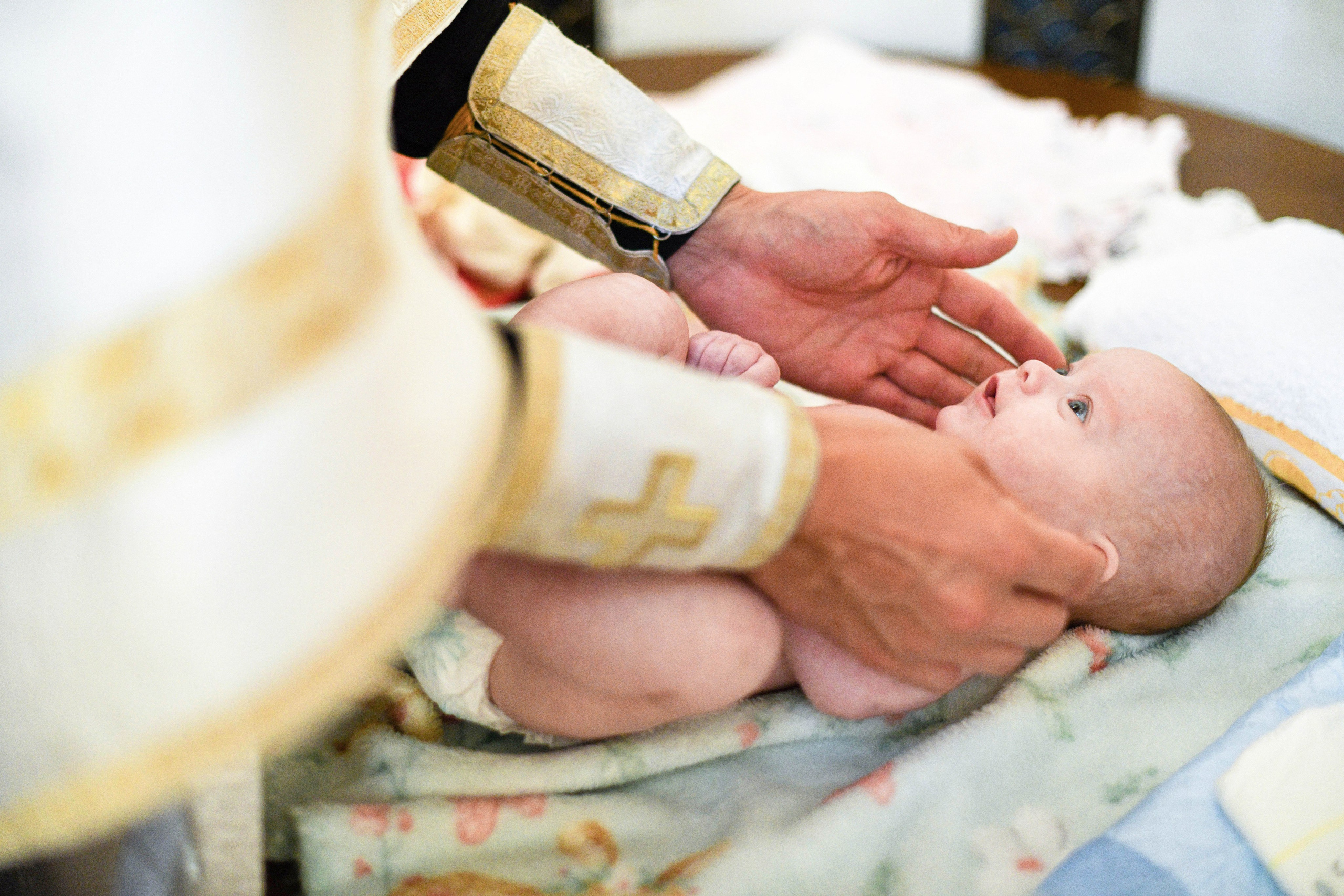 Крещение Марии. Церковь Покрова Пресвятой Богородицы в Ясенево. Свадебный и портретный фотограф в Москве Галина Борисова