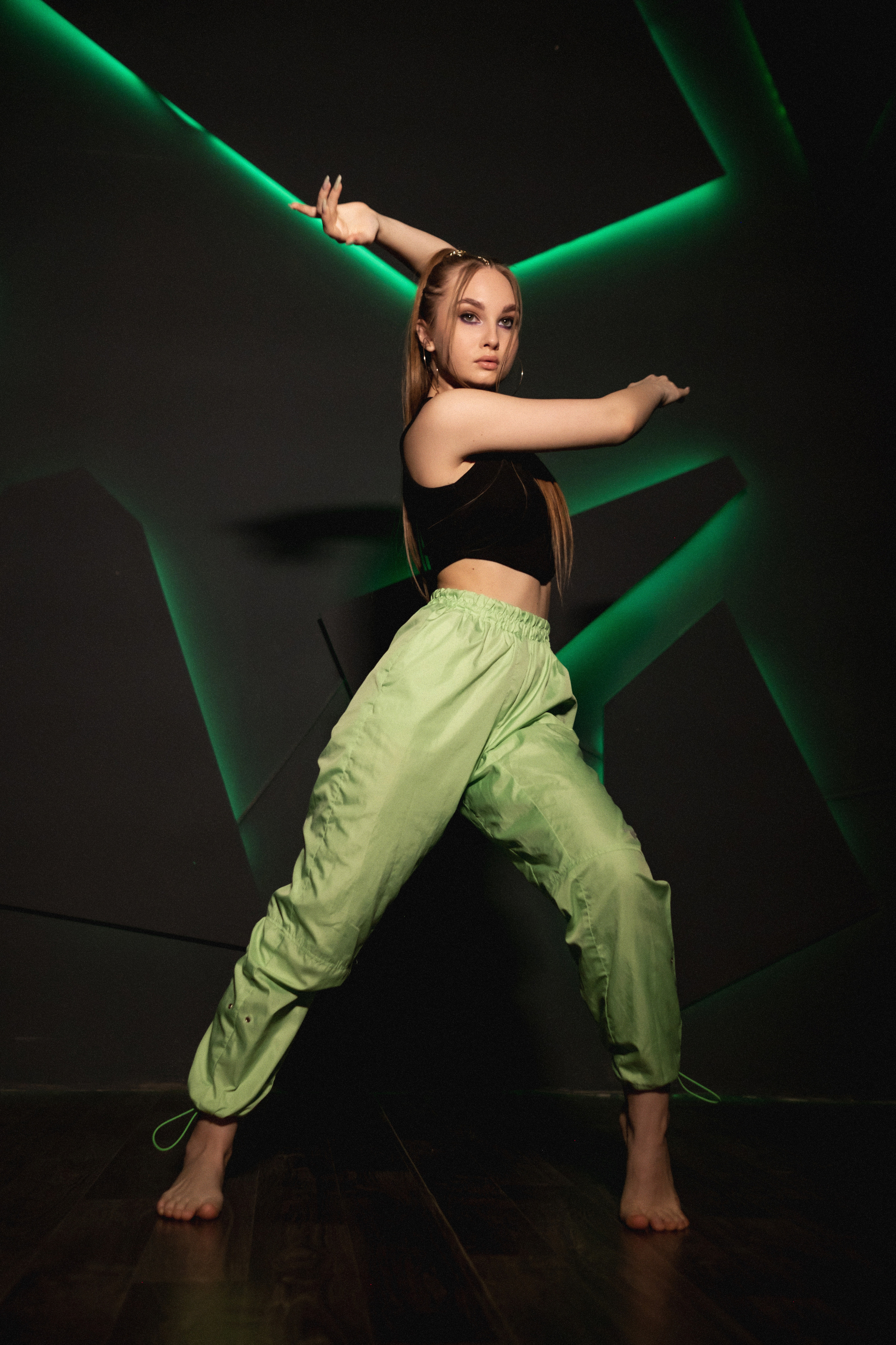 Творческая студийная фотосессия Ксении в Михайловке. Антонина Мезинова фотограф Михайловка и Волгоград