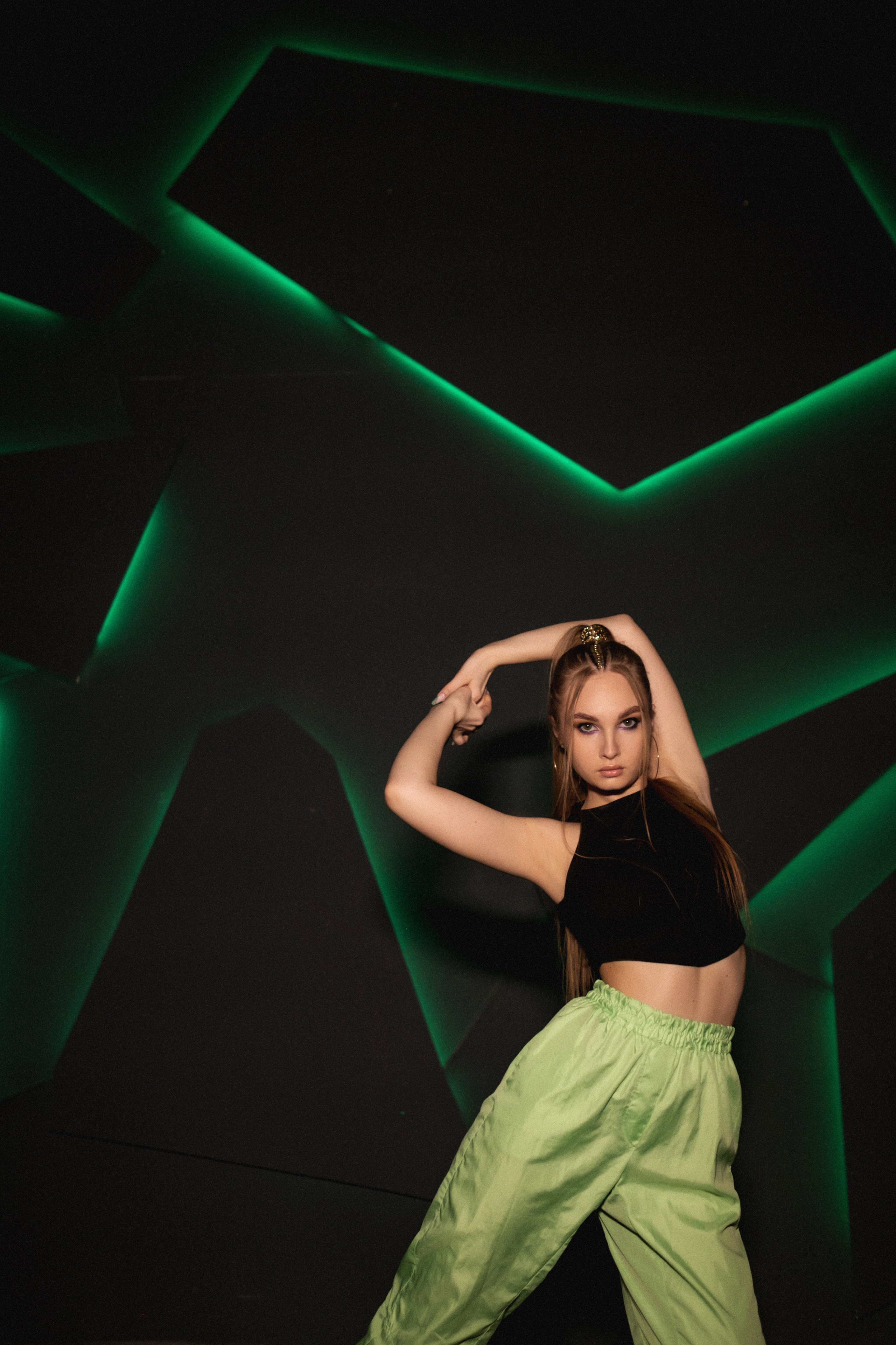 Творческая студийная фотосессия Ксении в Михайловке. Антонина Мезинова фотограф Михайловка и Волгоград