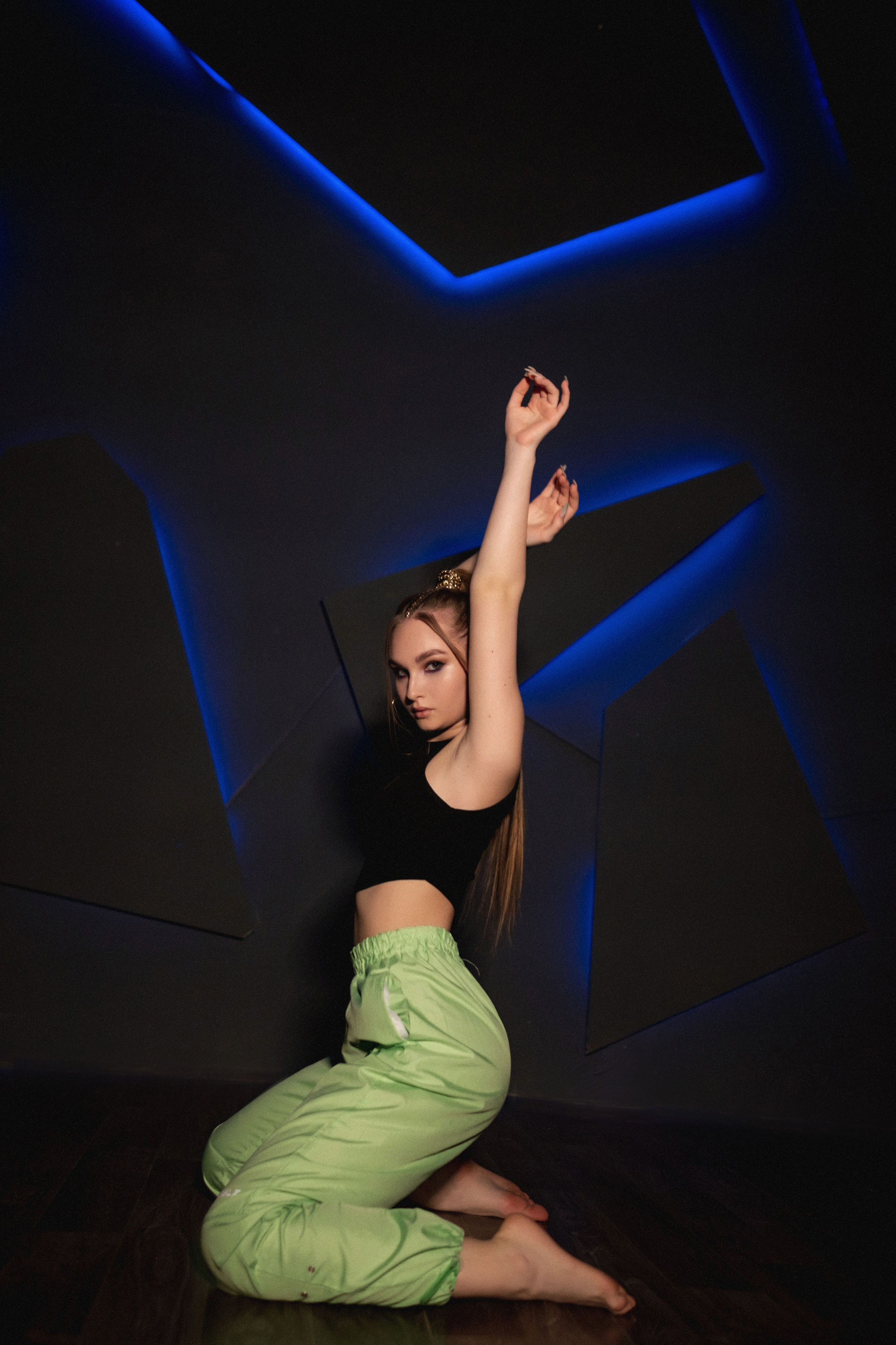 Творческая студийная фотосессия Ксении в Михайловке. Антонина Мезинова фотограф Михайловка и Волгоград