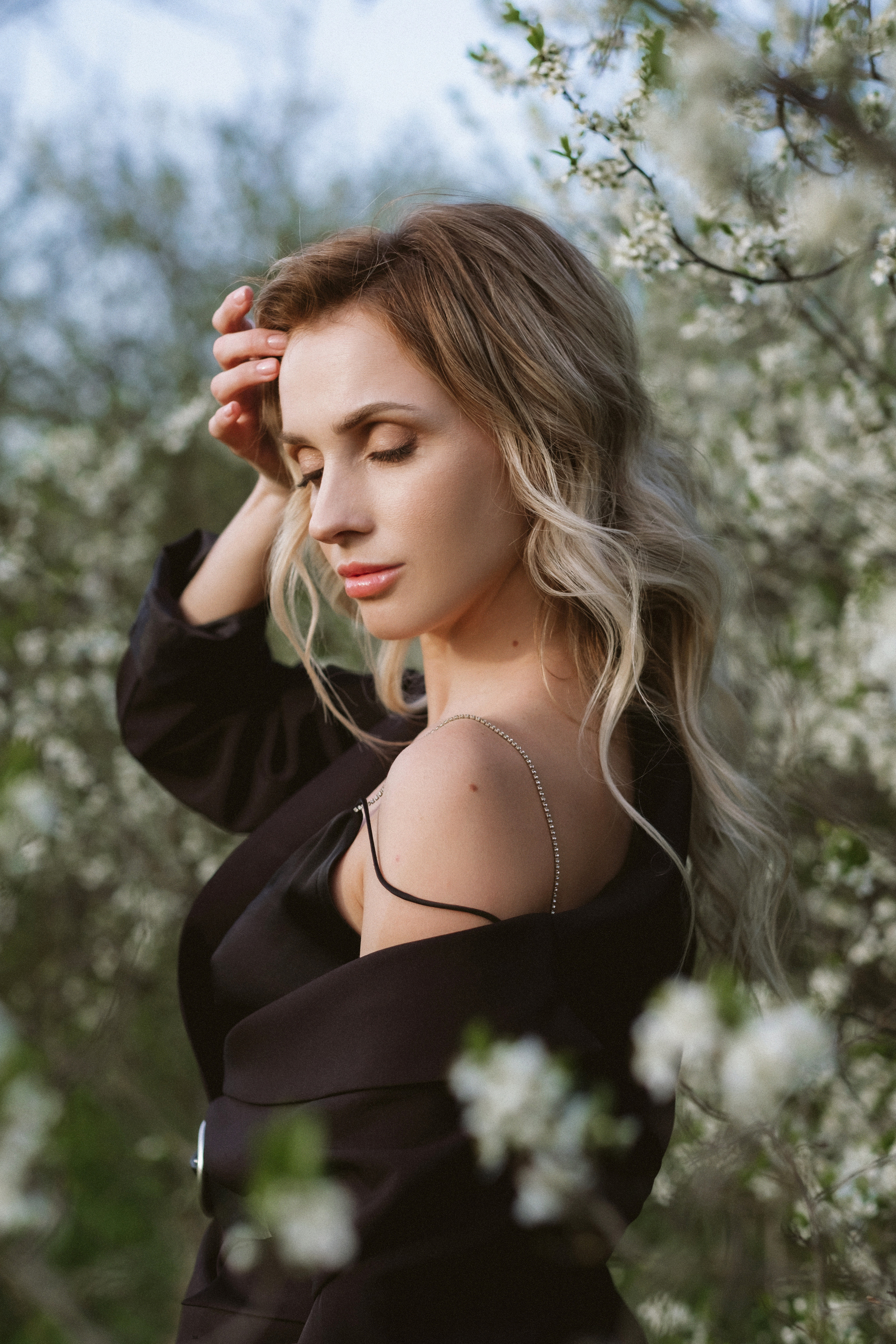 Фотосессия в весеннем лесу. Антонина Мезинова фотограф Михайловка и Волгоград