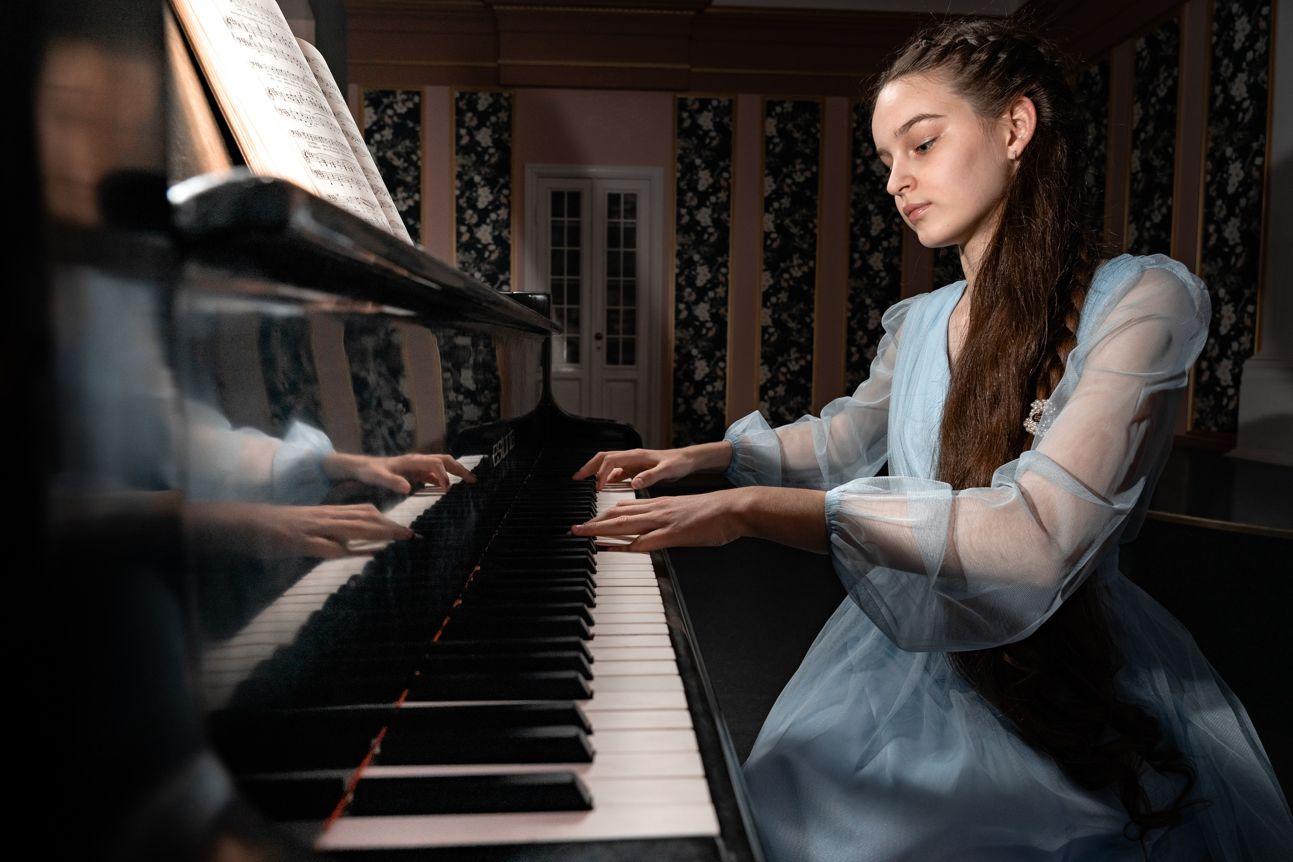 Музыкальная школа Римского-Корсакова. Главная