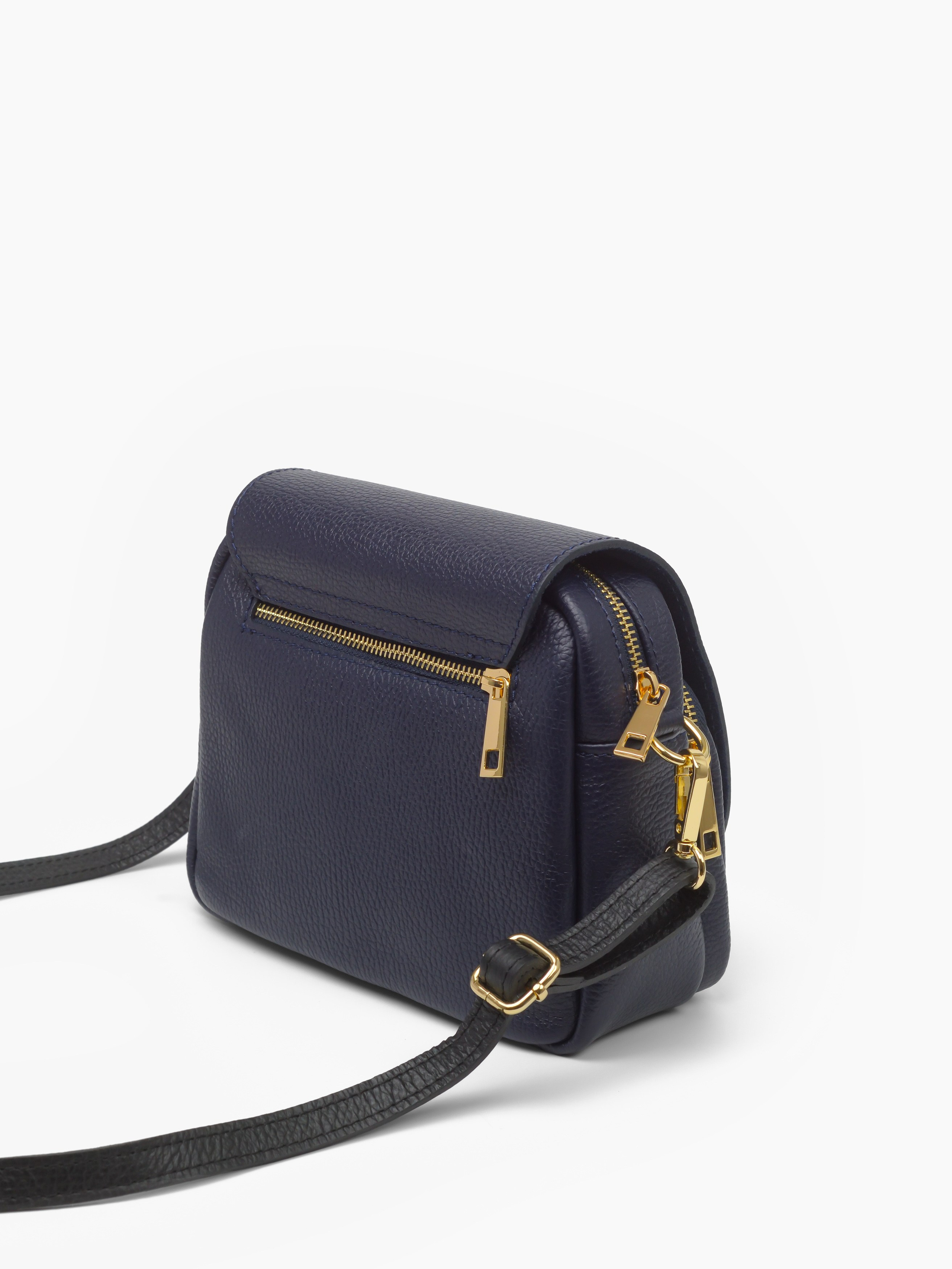 Сумки. Предметный фотограф, инфографика и видео в Санкт-Петербурге