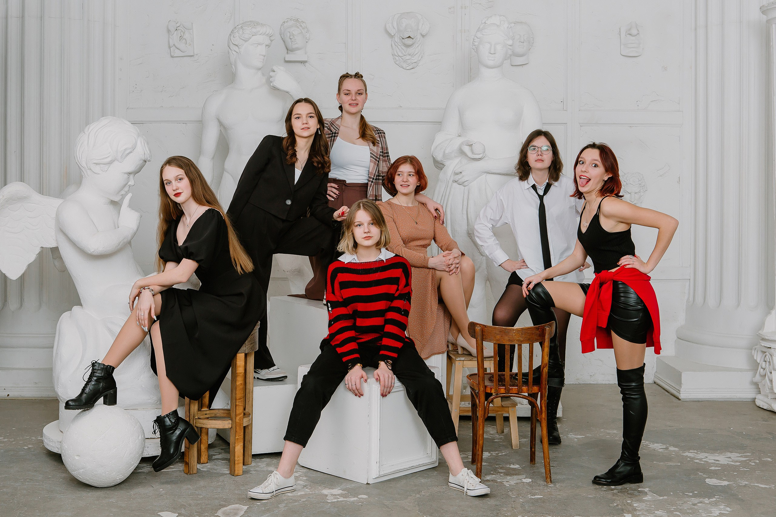 Фотосъемка старших классов в школе. Классный фотограф, по мнению школьников