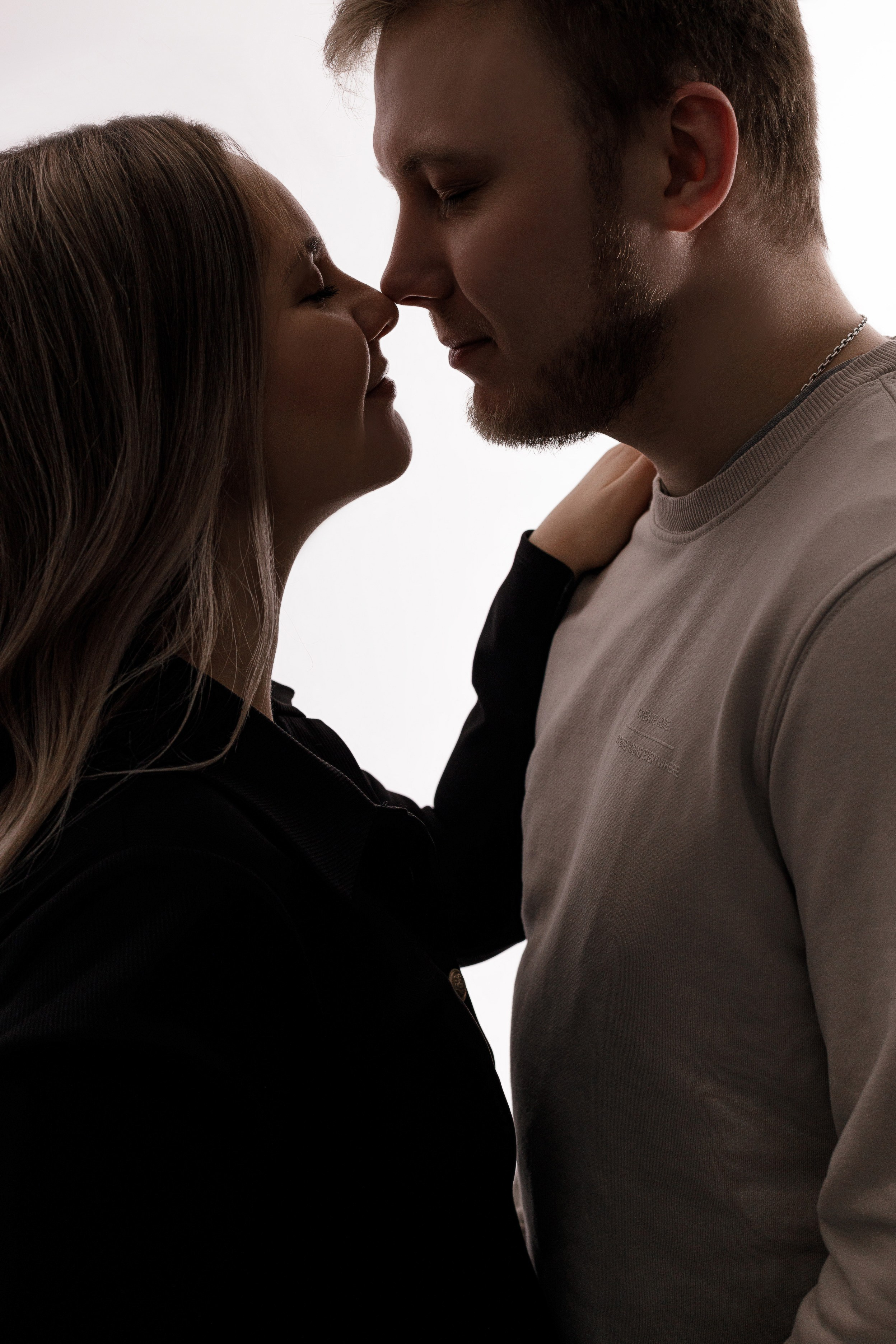 Беременность студия. Фотограф Нелля Кадикина