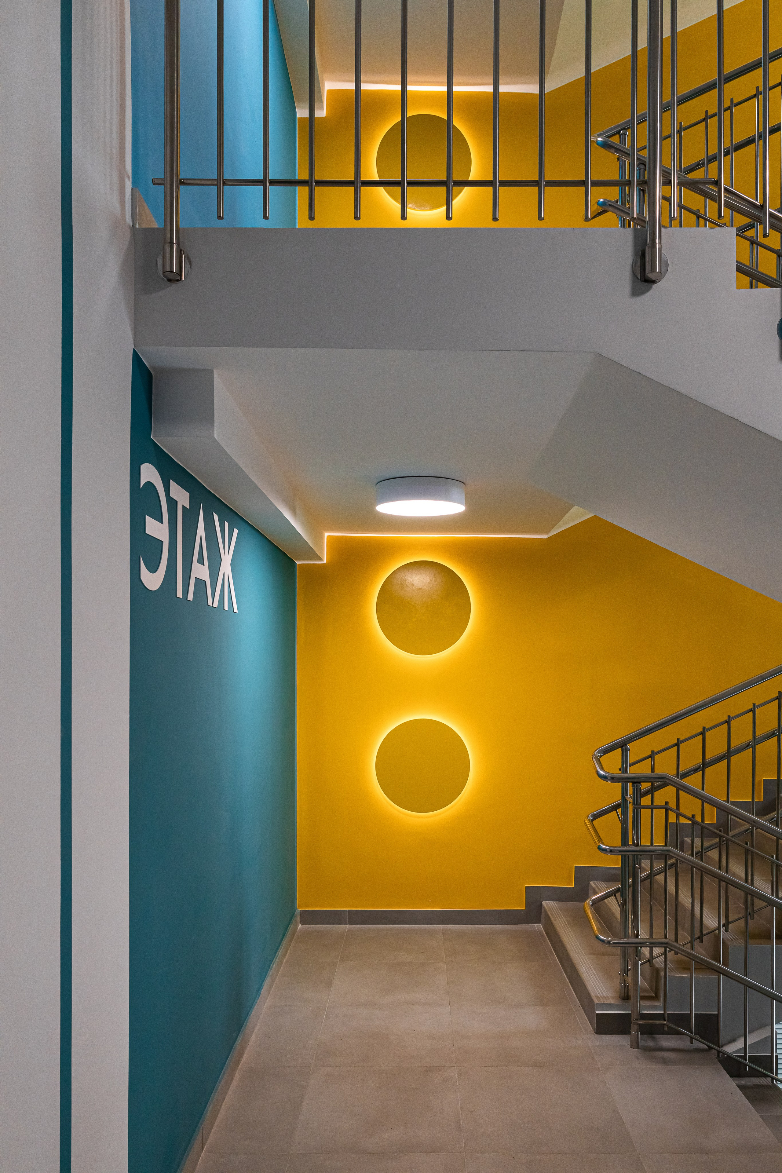 «Умная» школа № 74, г. Киров. Дизайнер Алина Вейнкрот. Иван Благушин. Интерьерный и архитектурный фотограф в Москве и Санкт-Петербурге