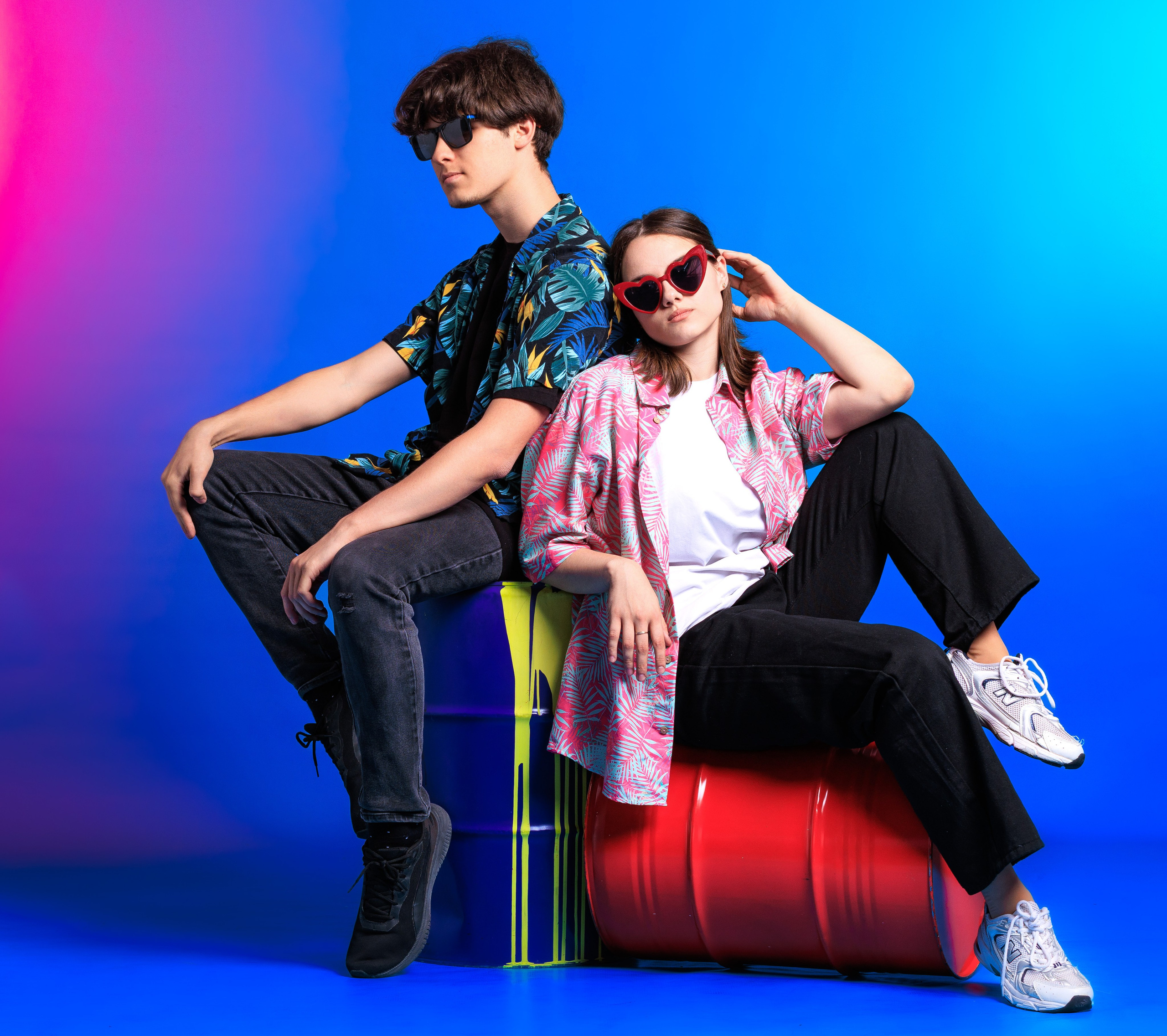 Смотреть фотки в фотостудии. Выпускные альбомы Геленджик, Новороссийск, Краснодар, Туапсе