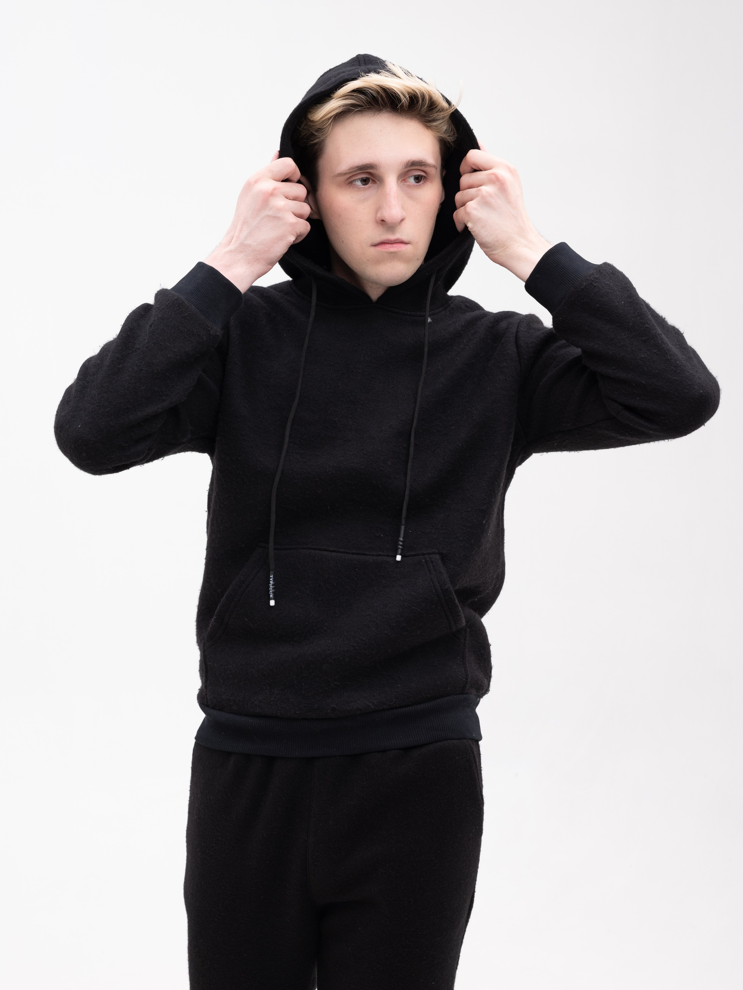 Мужские вещи 3. Предметный фотограф, фото для маркетплейсов Пятигорск, КМВ