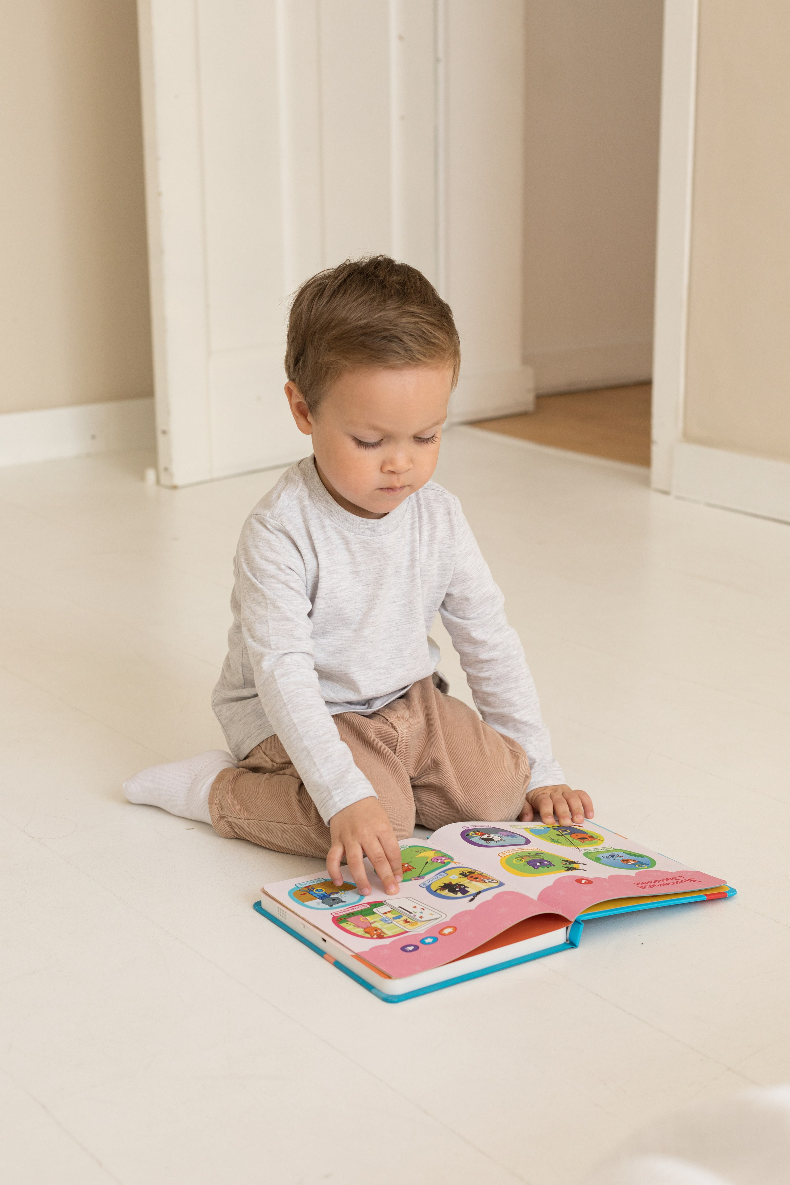 Съемка контента для соц сетей berttoys. Детский и контент фотограф Надя Волкова Санкт-Петербург