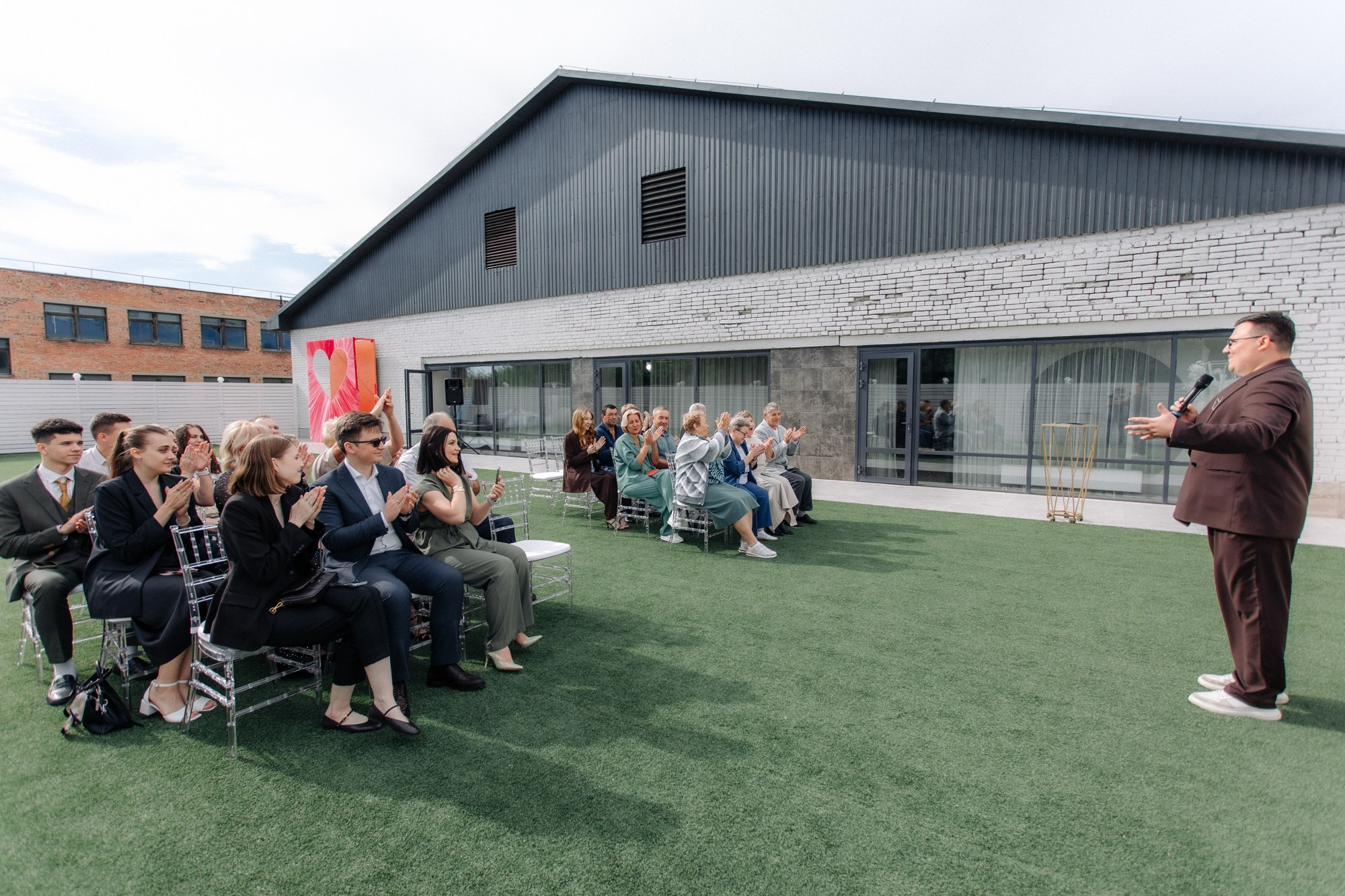 Кирилл и Карина. Свадебный и портретный фотограф в Омске Антон Карев