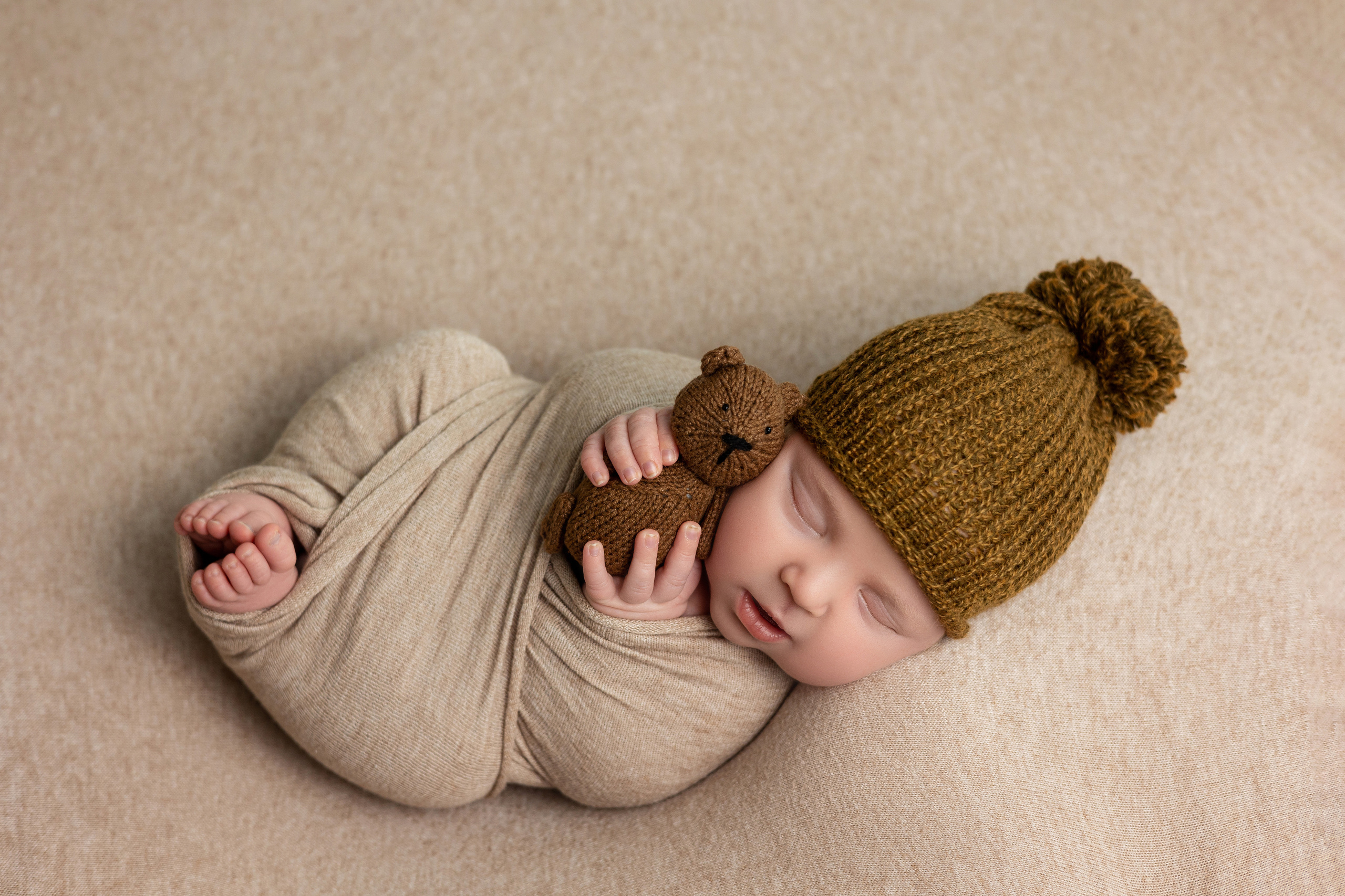 Новорождённые. Фотограф новорождённых г. Салехард