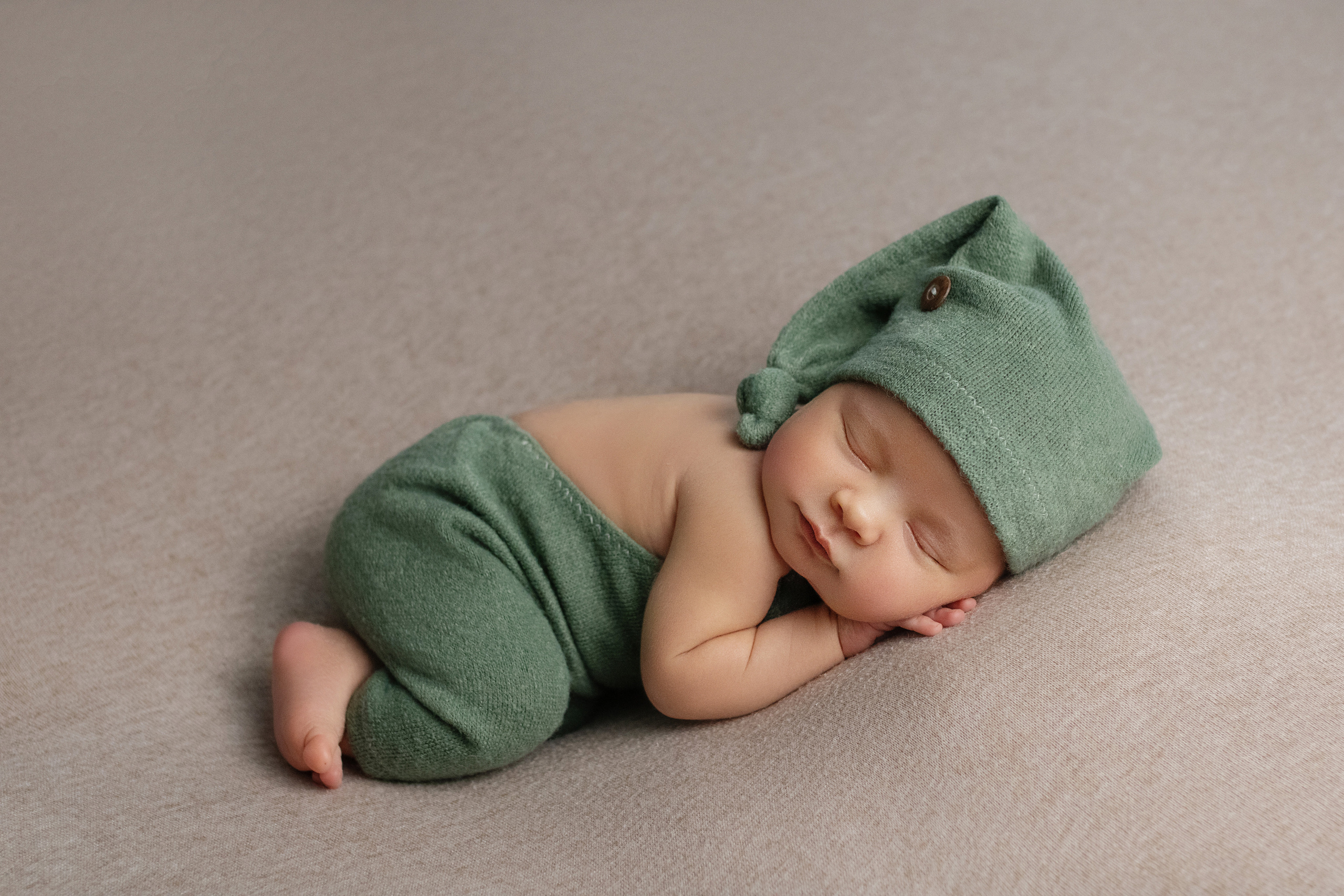 Новорождённые. Фотограф новорождённых г. Салехард