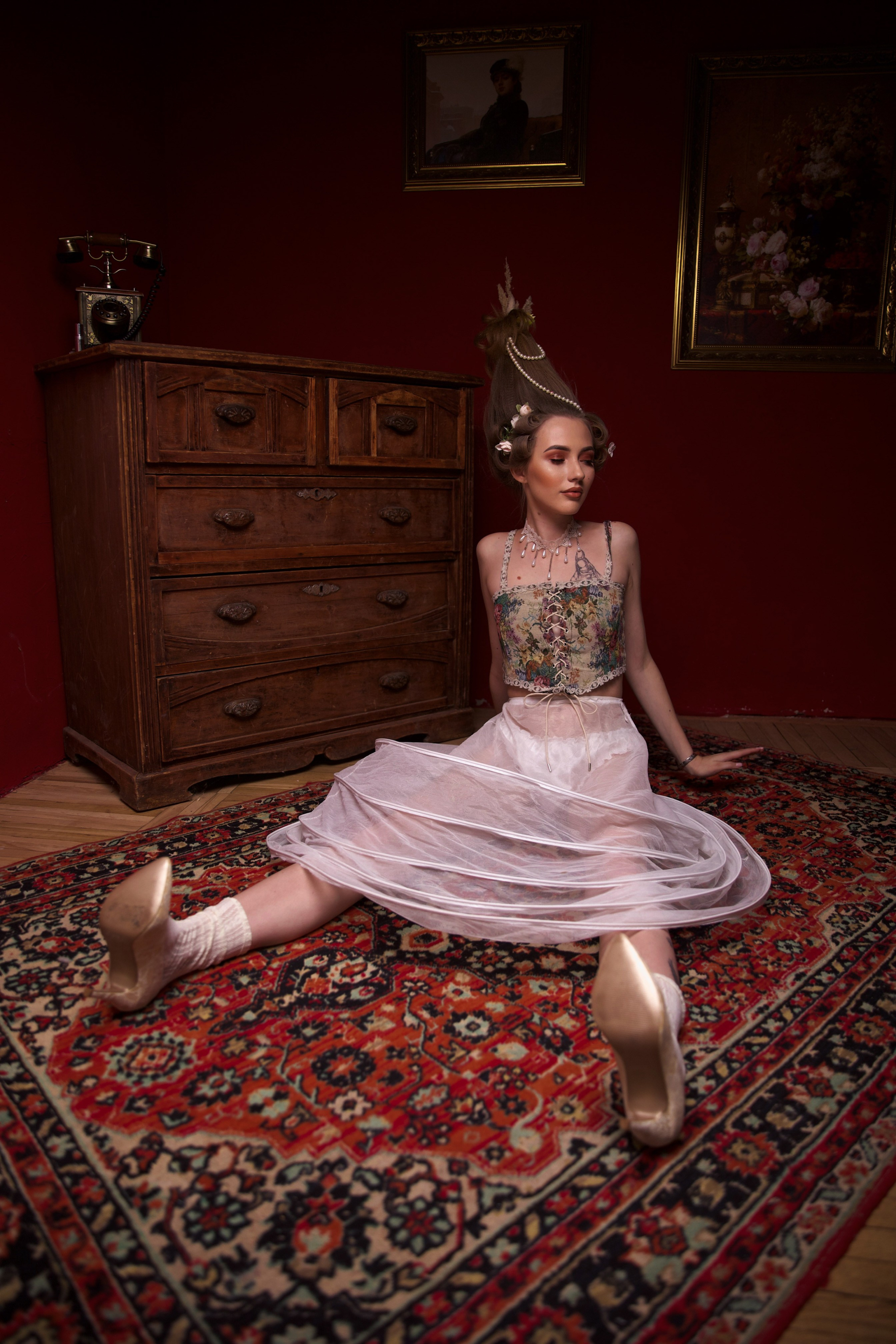 Придворные дамы. Фотограф Велькер Марина