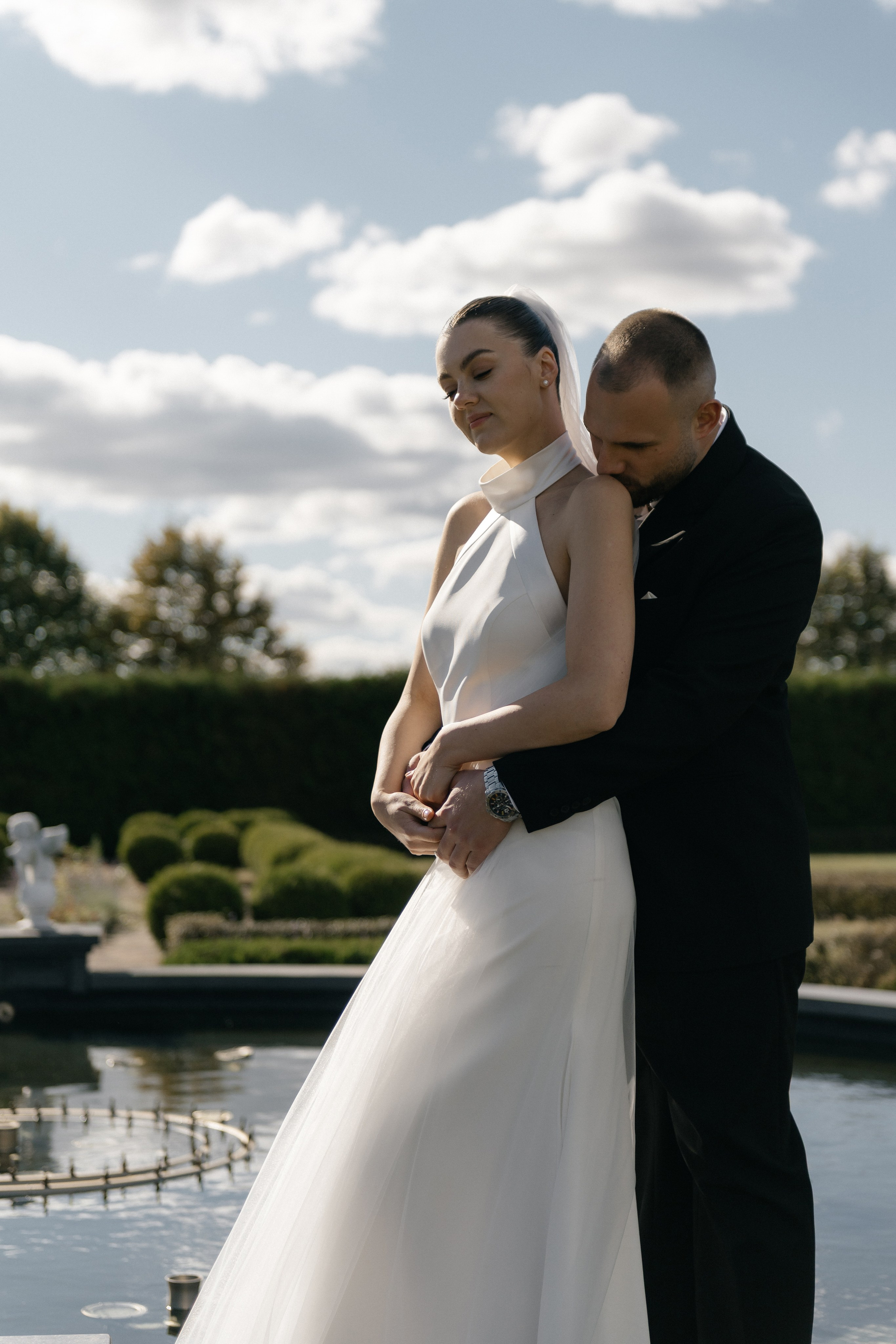 Wedding day in VERSAL PARK. Wedding PHOTOGRAPHER Andrew Vnukov