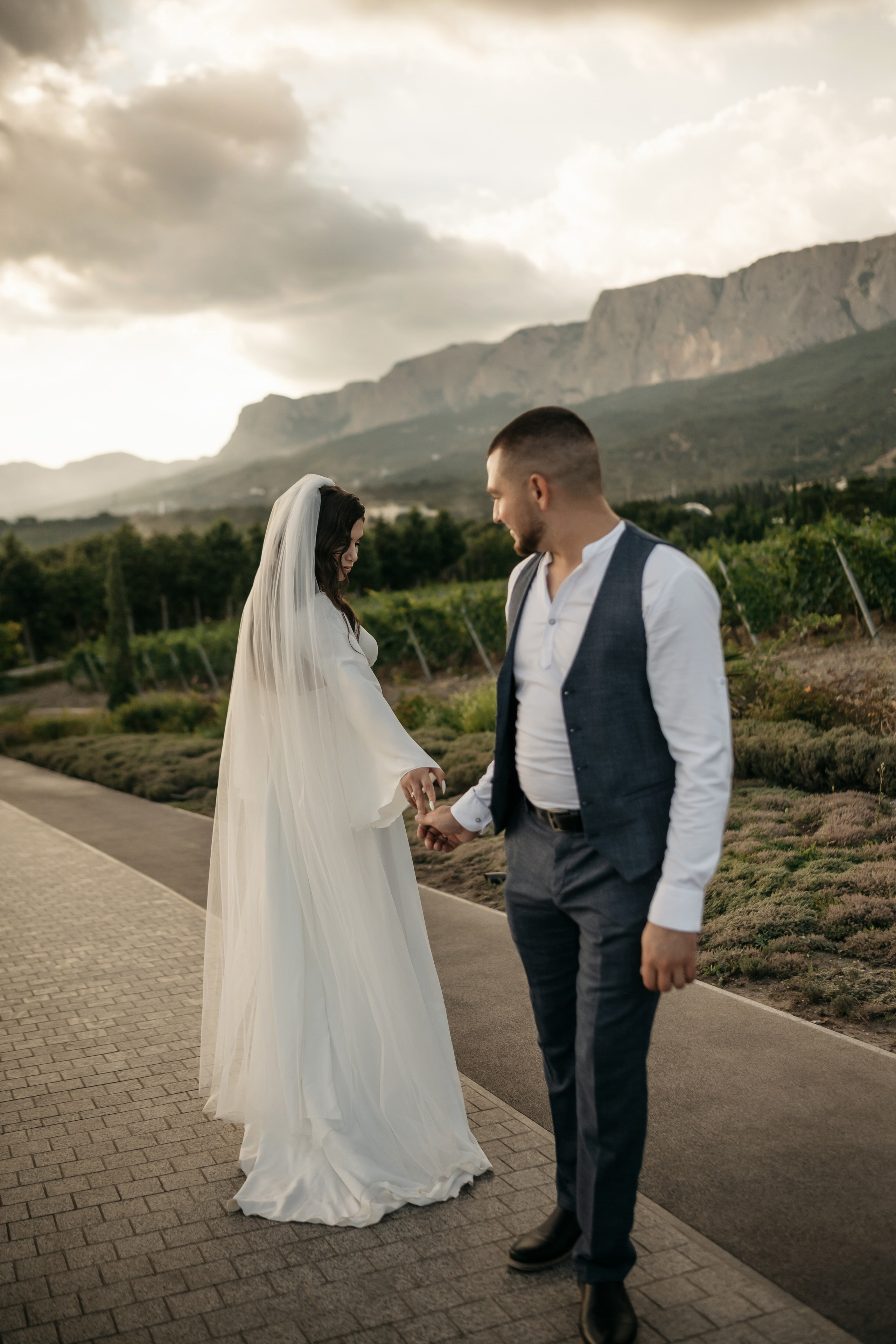 Свадьба в Винном парке в Крыму. Свадебный и семейный фотограф и видеограф, Крым, Москва, Санкт -Петербург