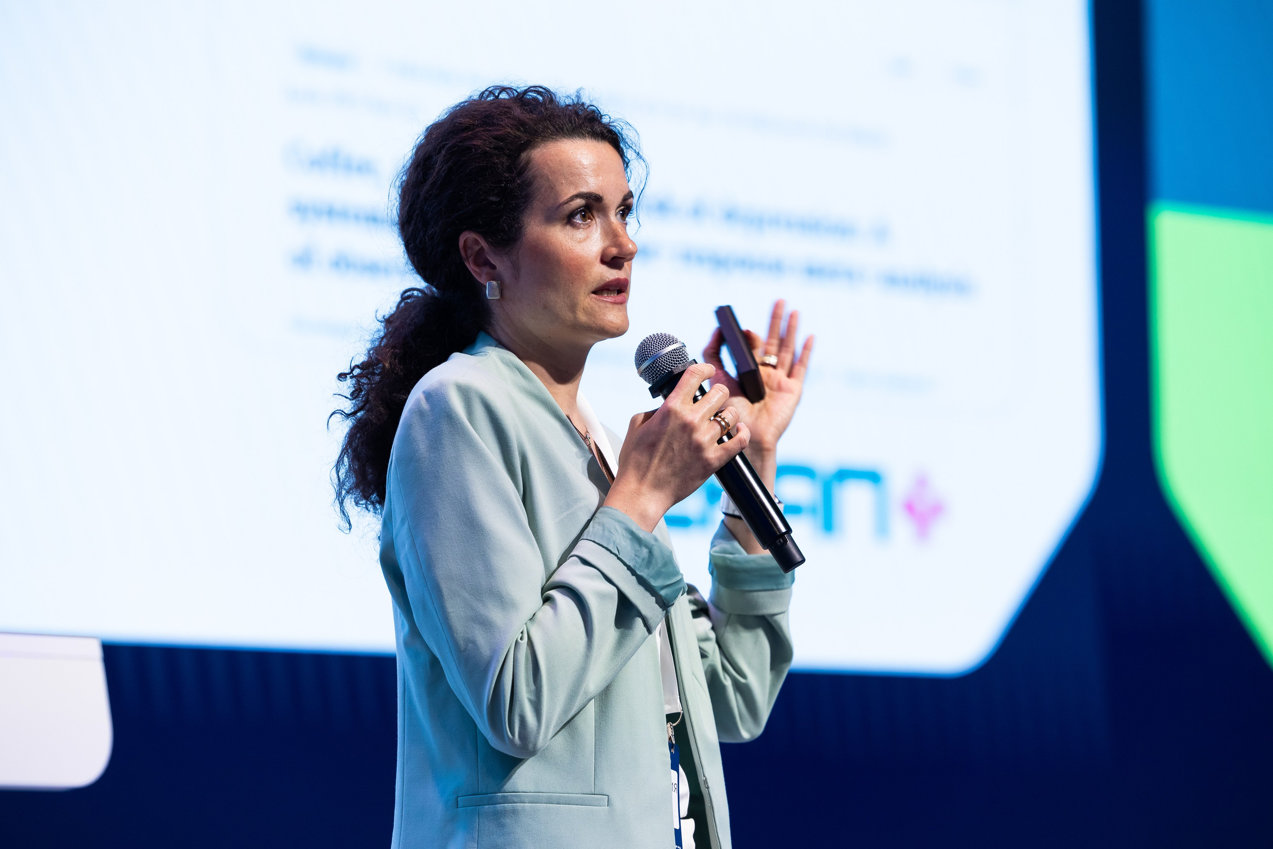 Aha! — 29–30 мая 2025. Фотобанк Матемаркетинг