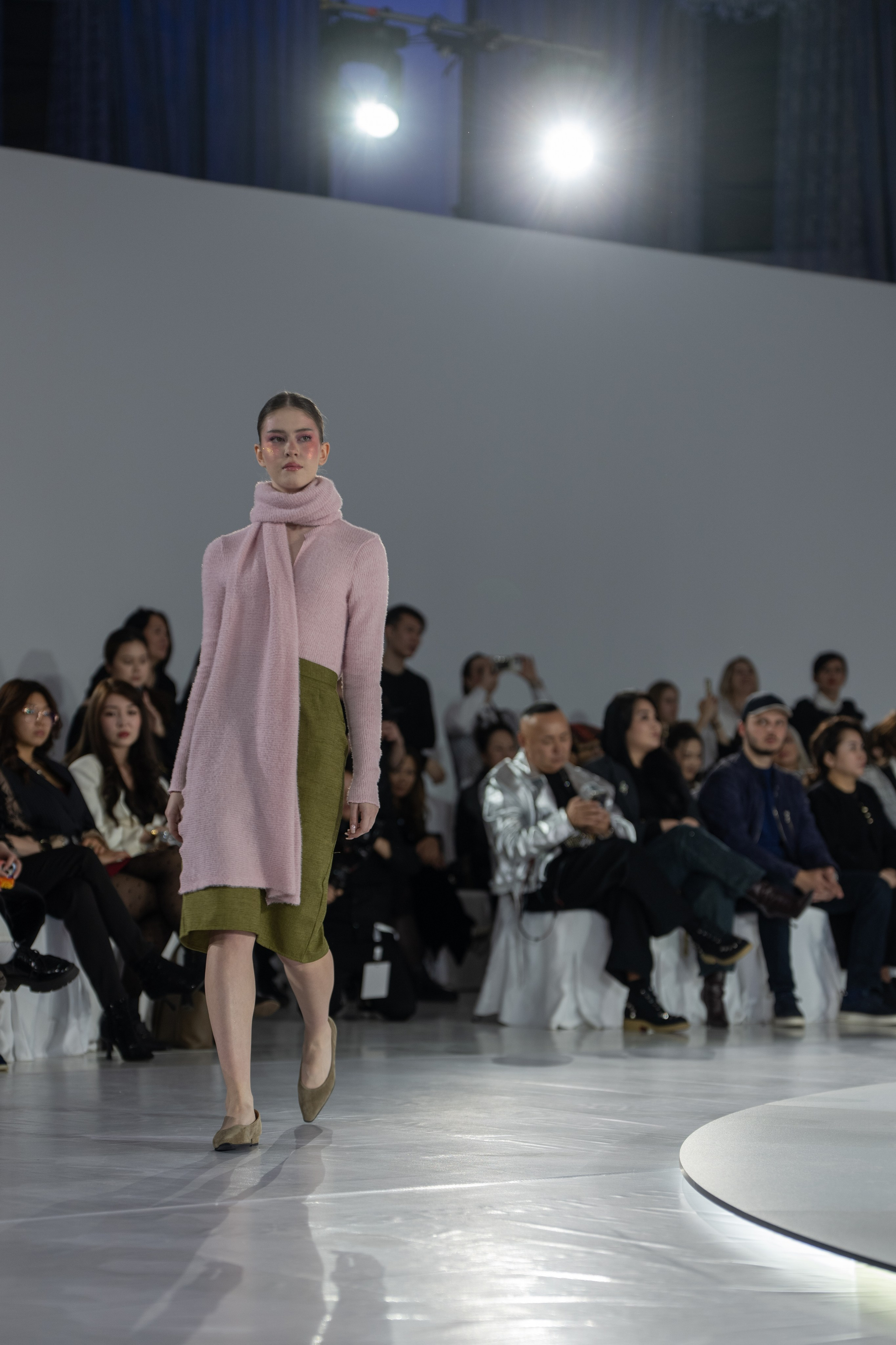 Brand Studio4353. Сайт Алматинского НЮ АРТ, будуар и фэшн фотографа Дениса Карпенко