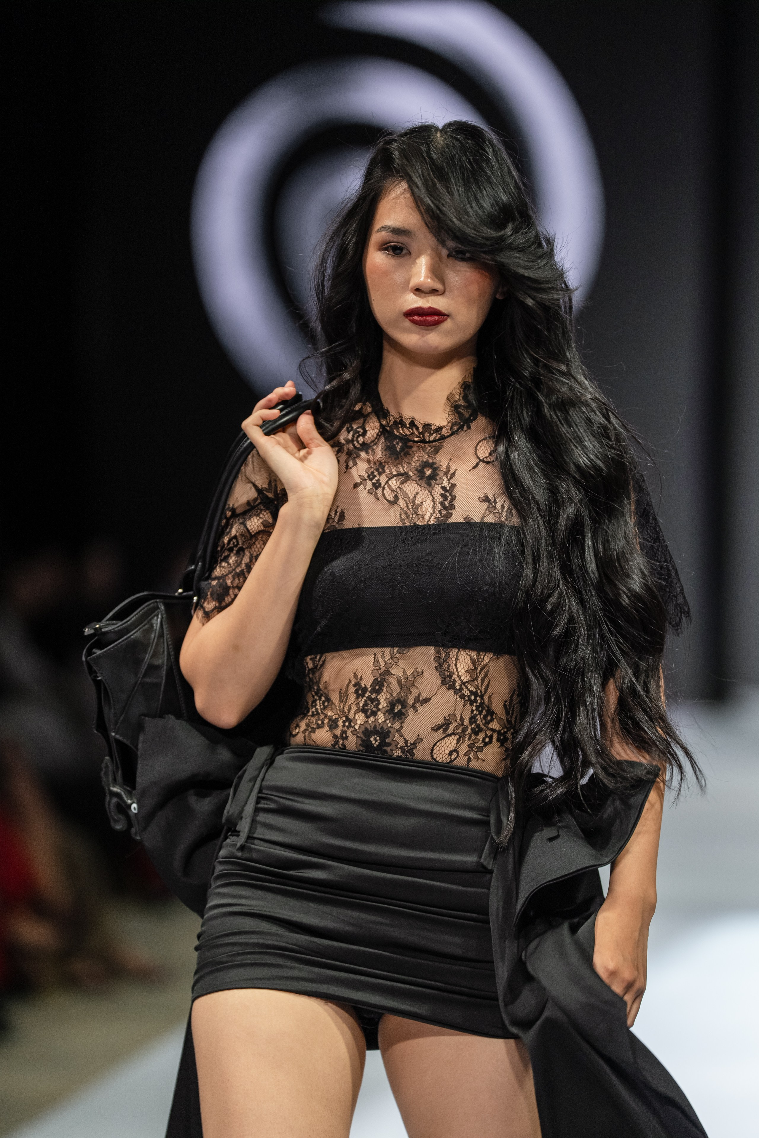 Eurasia Fashion Week Tomoyov. Сайт Алматинского НЮ АРТ, будуар и фэшн фотографа Дениса Карпенко
