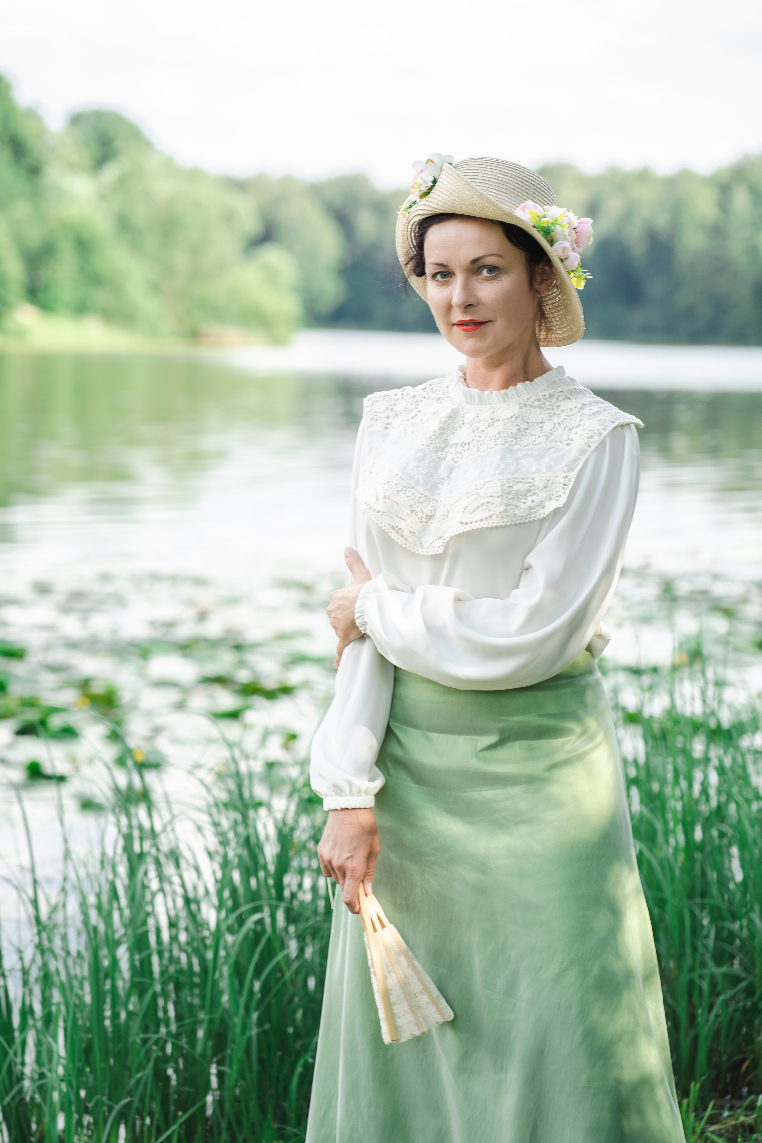 Девушка с кувшинками. Семейный и детский фотограф Ирина Ильиных-Вольная в Москве и не только