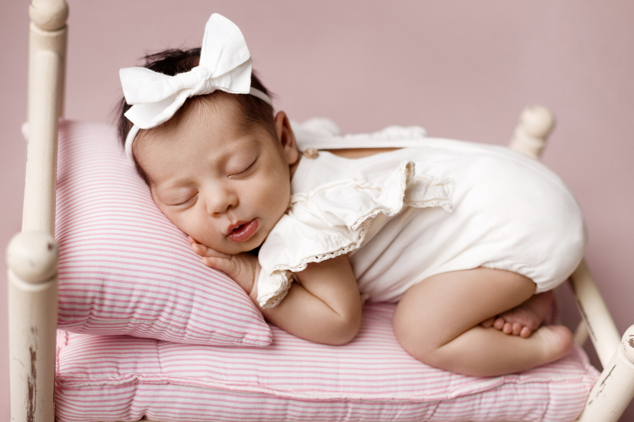 Новорожденные (5-14 дней). Фотограф новорождённых Ярославль. Детский и семейный фотограф Анна Салова