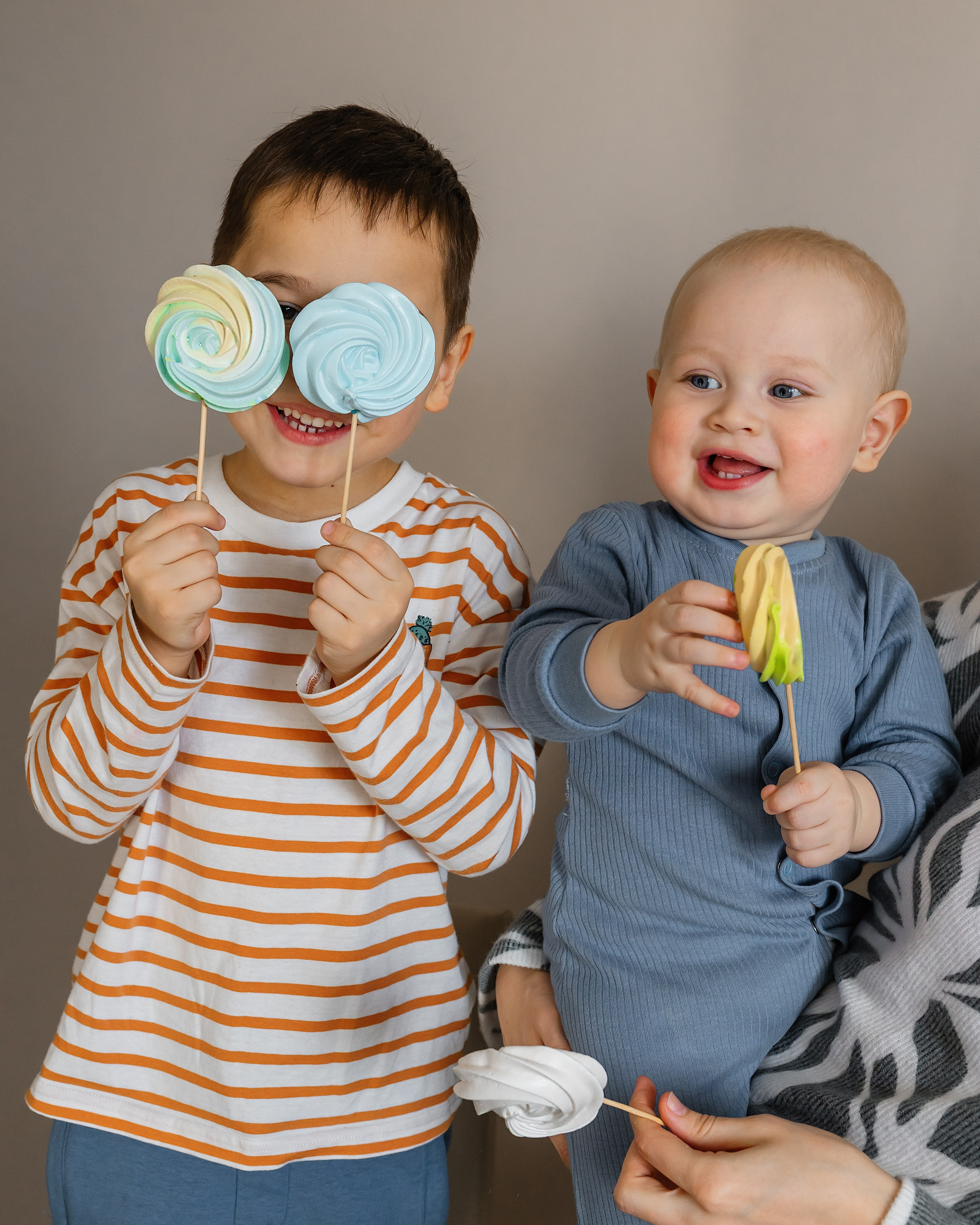TortKlubnichka. Фотограф и видеограф в Улан-Удэ: Аюна Габагуева и Артём Шаханов