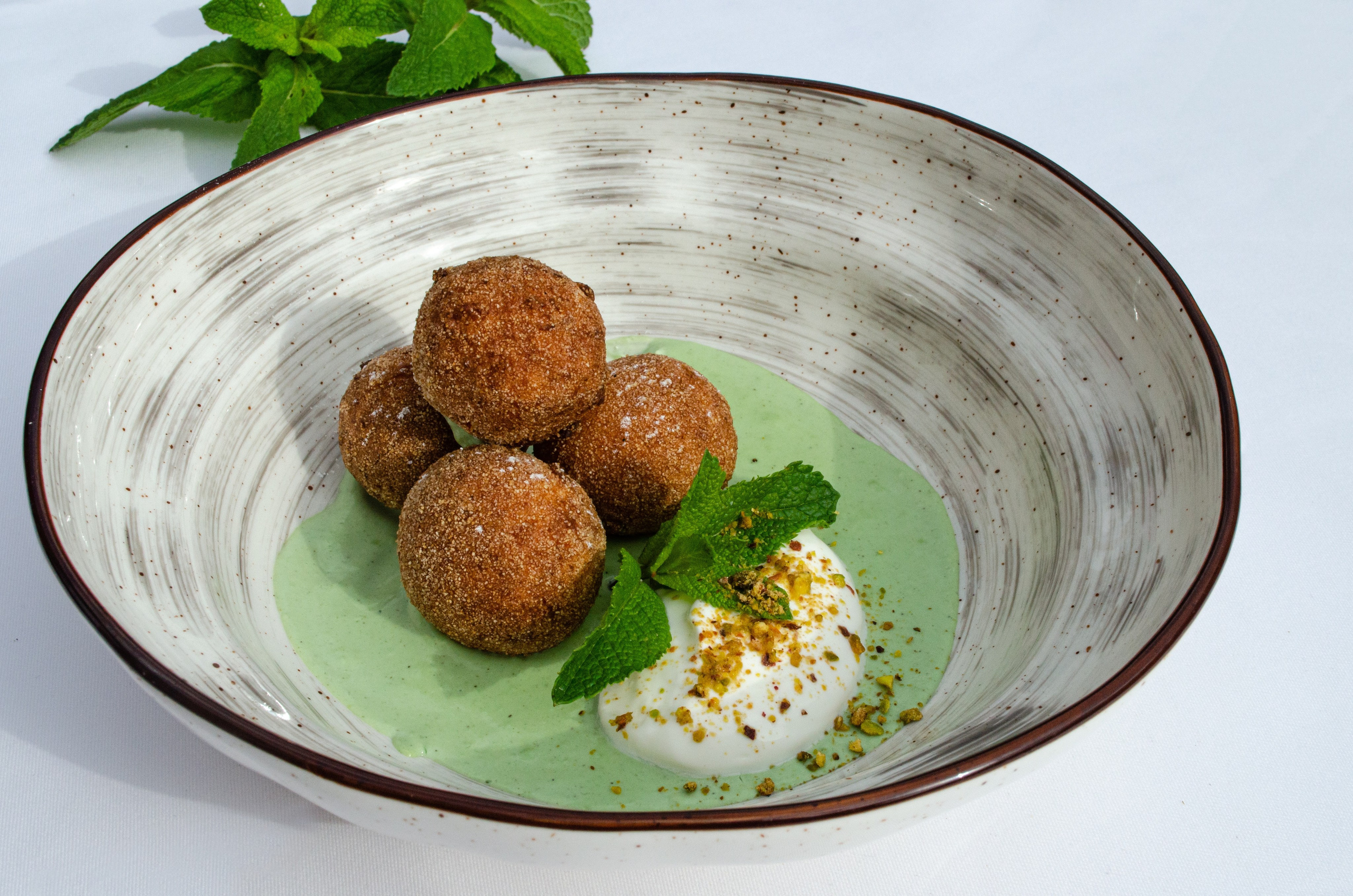 Роза Хутор Modys ресторан. Фотограф