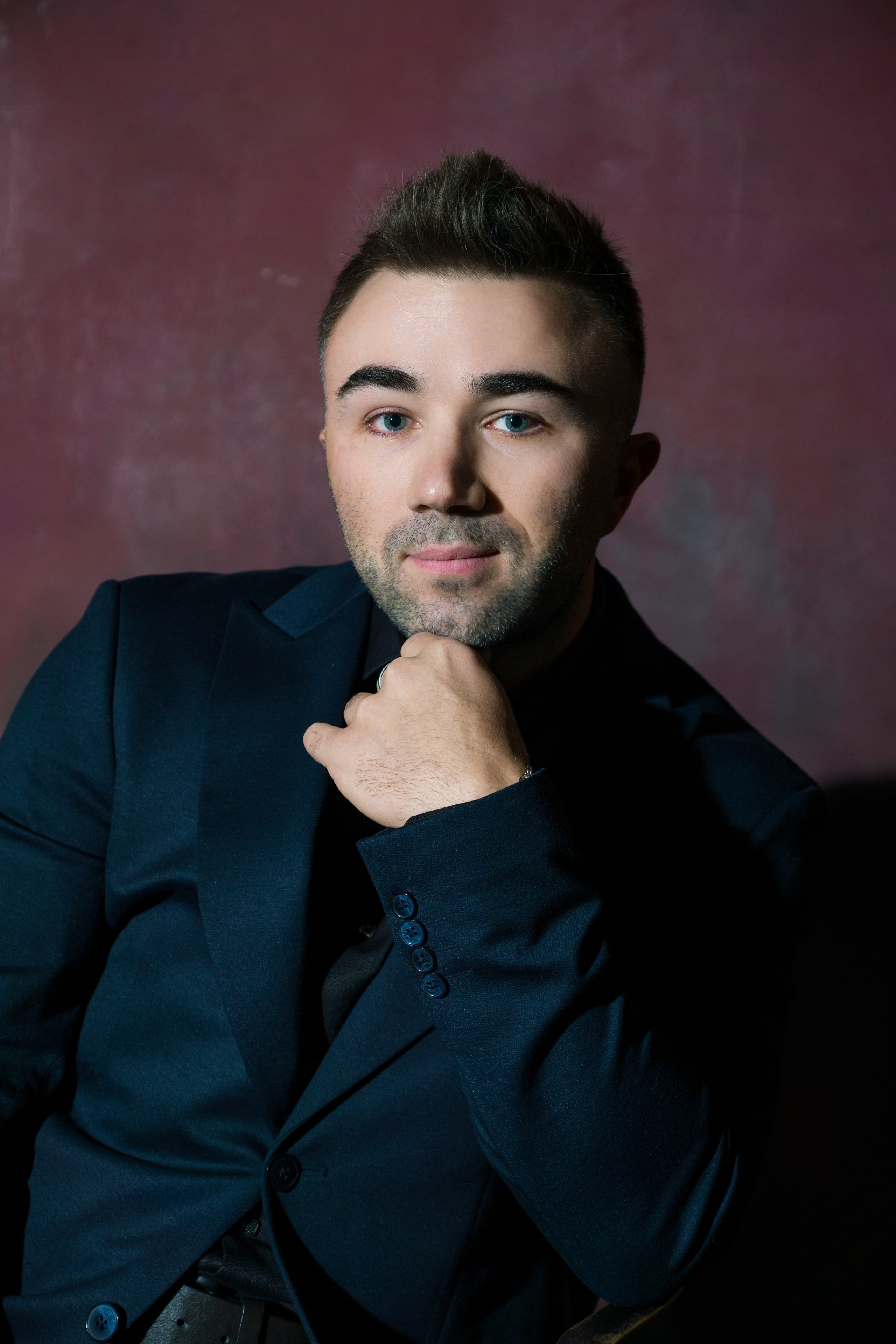 Ведущий Илья. Фотограф