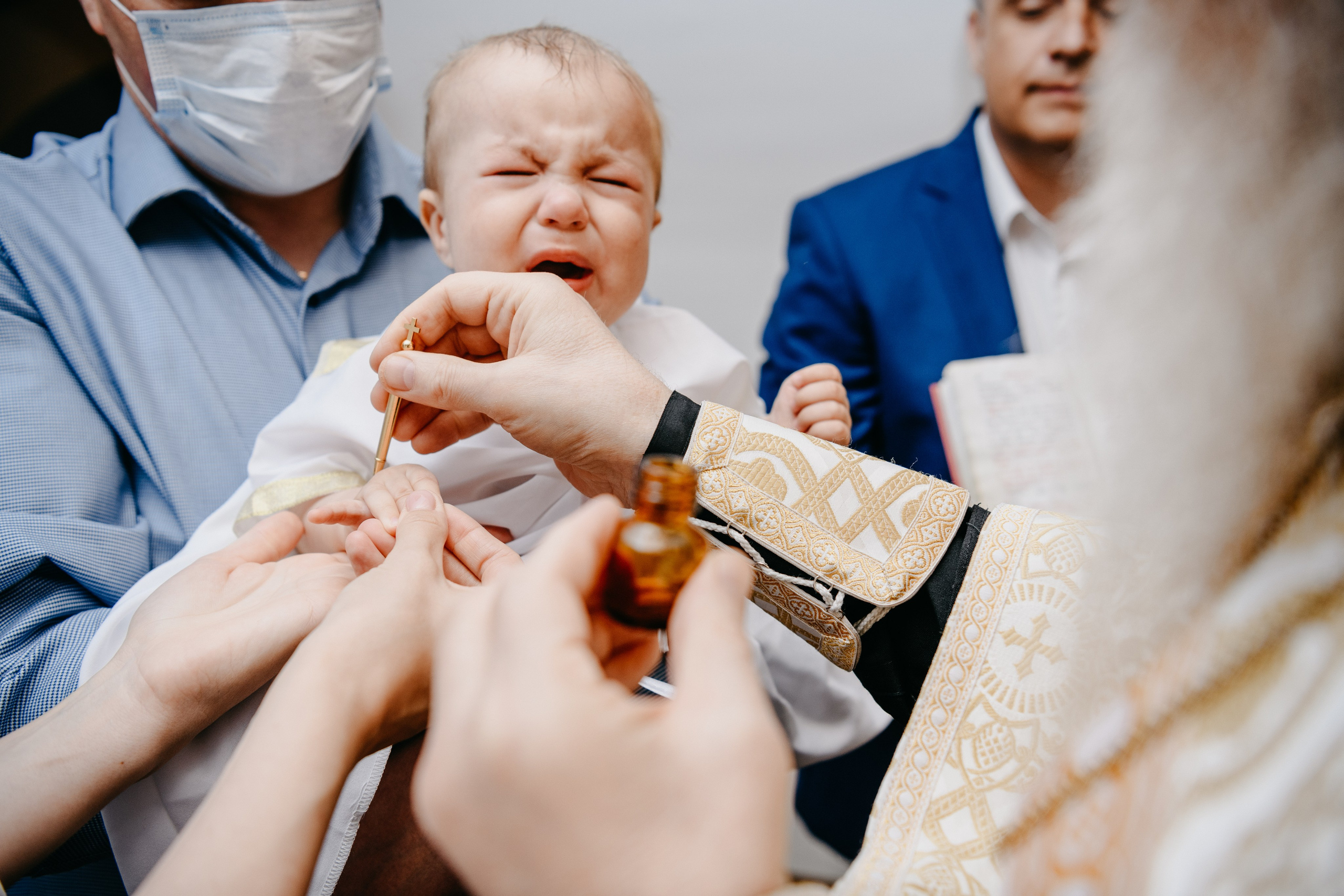 Крещение Александра. Фотограф на выписку из роддома в Москве и МО