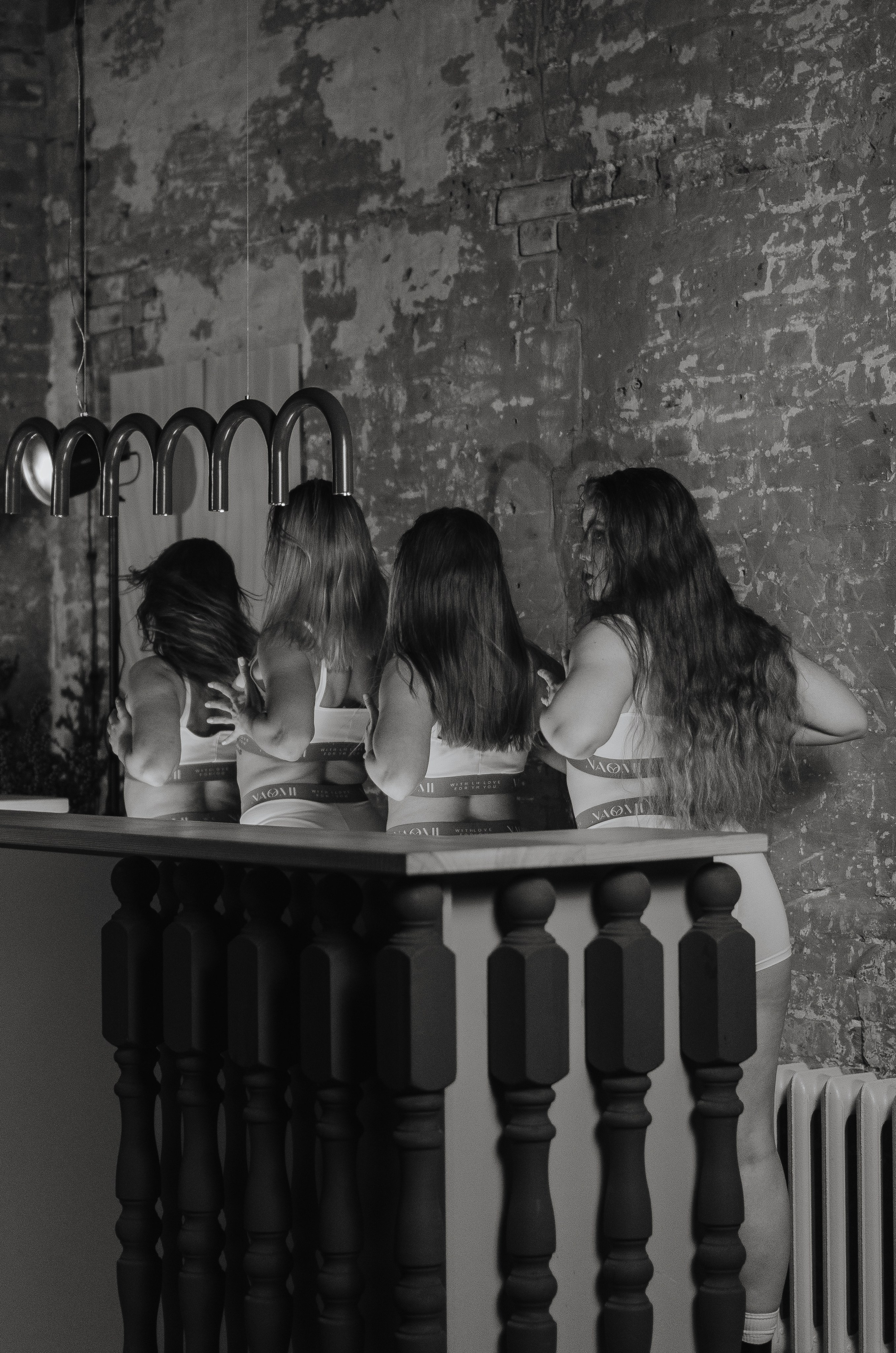 Фото-подглядки с видеосъемки танцевальной команды «Secret». Денисова Аля — фотограф для парных съемок и индивидуальных историй в Барнауле