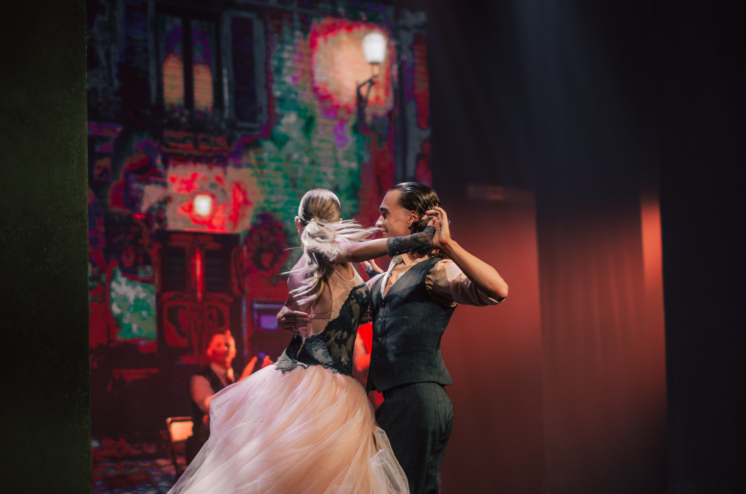 Фоторепортаж танцевального мероприятия. Денисова Аля — фотограф для парных съемок и индивидуальных историй в Барнауле