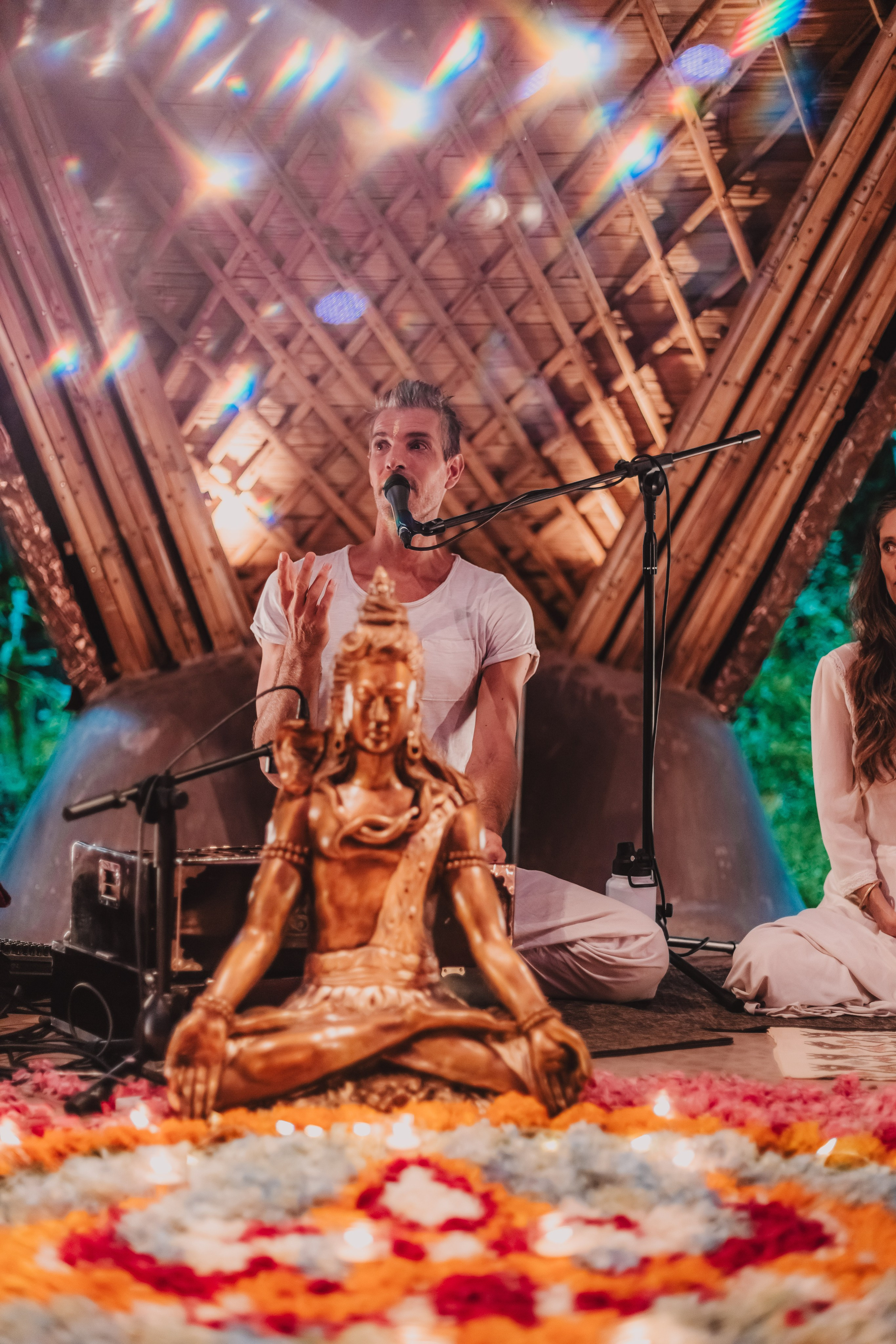 Bhakti Bliss kirtan at Alchemy. Mariam Bagdasaryan