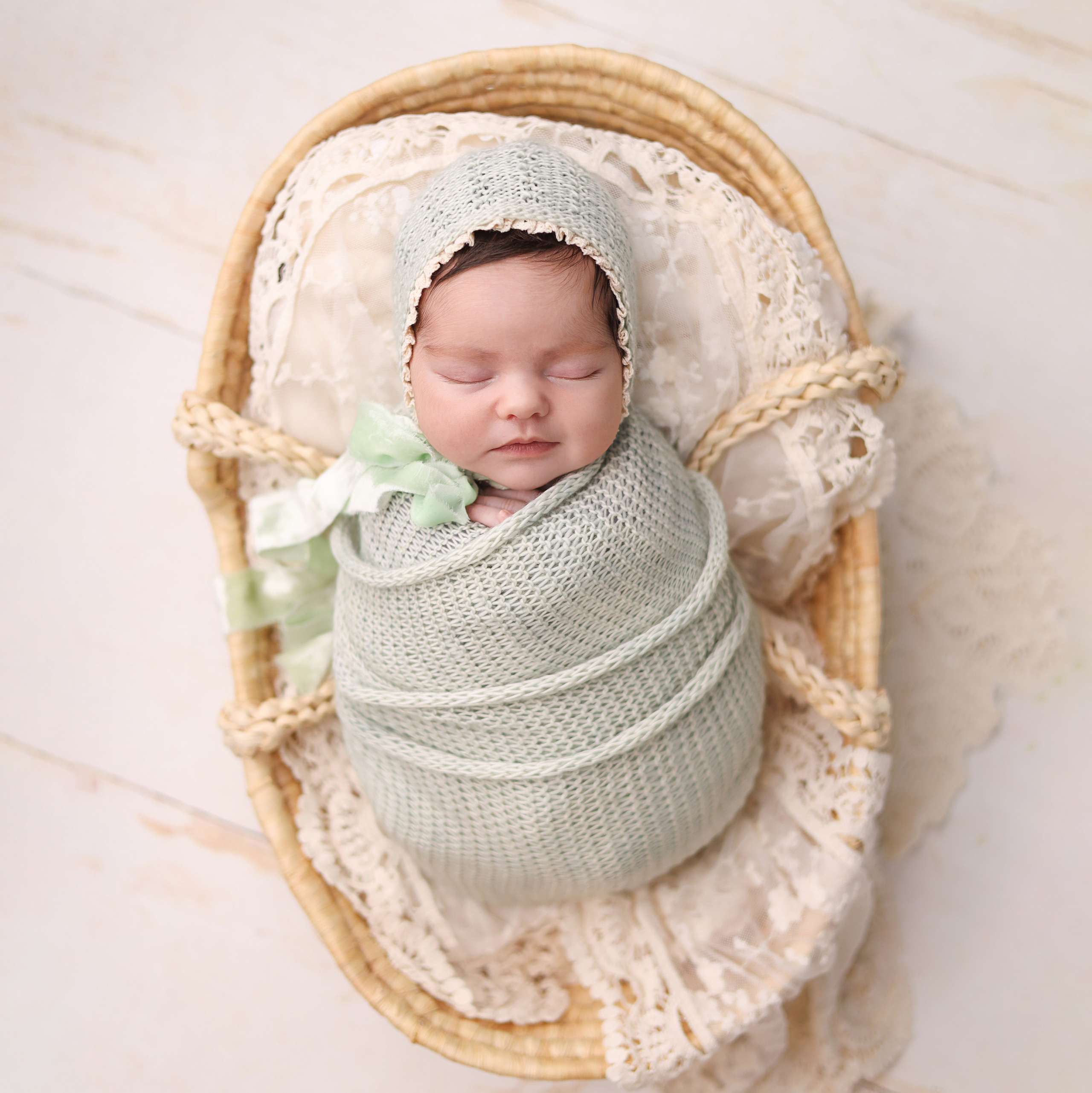 Обмотки для девочек. Фотограф новорожденных Москва. Ньюборн фотограф Москва