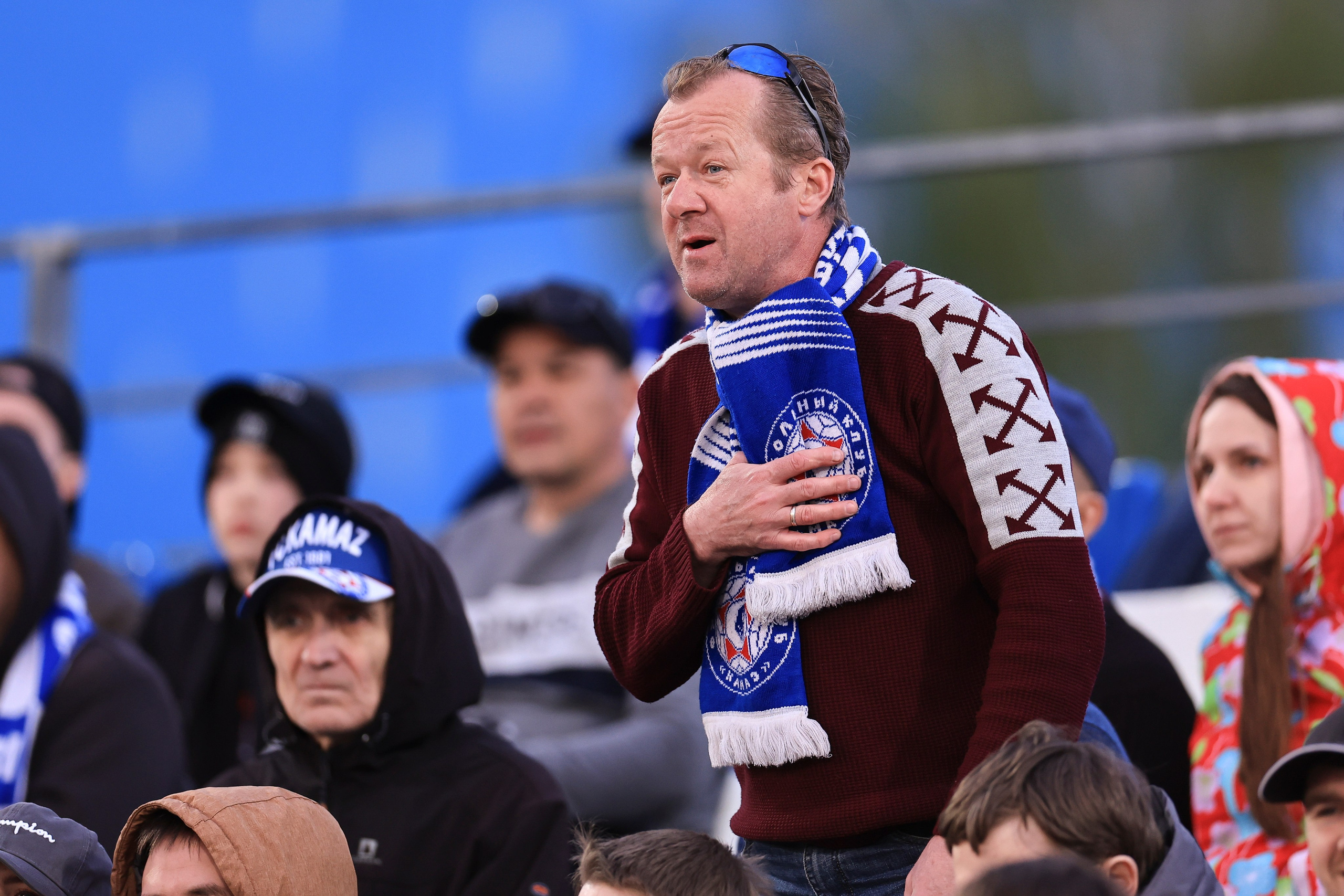 ФК Камаз — ФК Акрон. Спортивный репортажный фотограф Казань Нафис Сиразетдинов