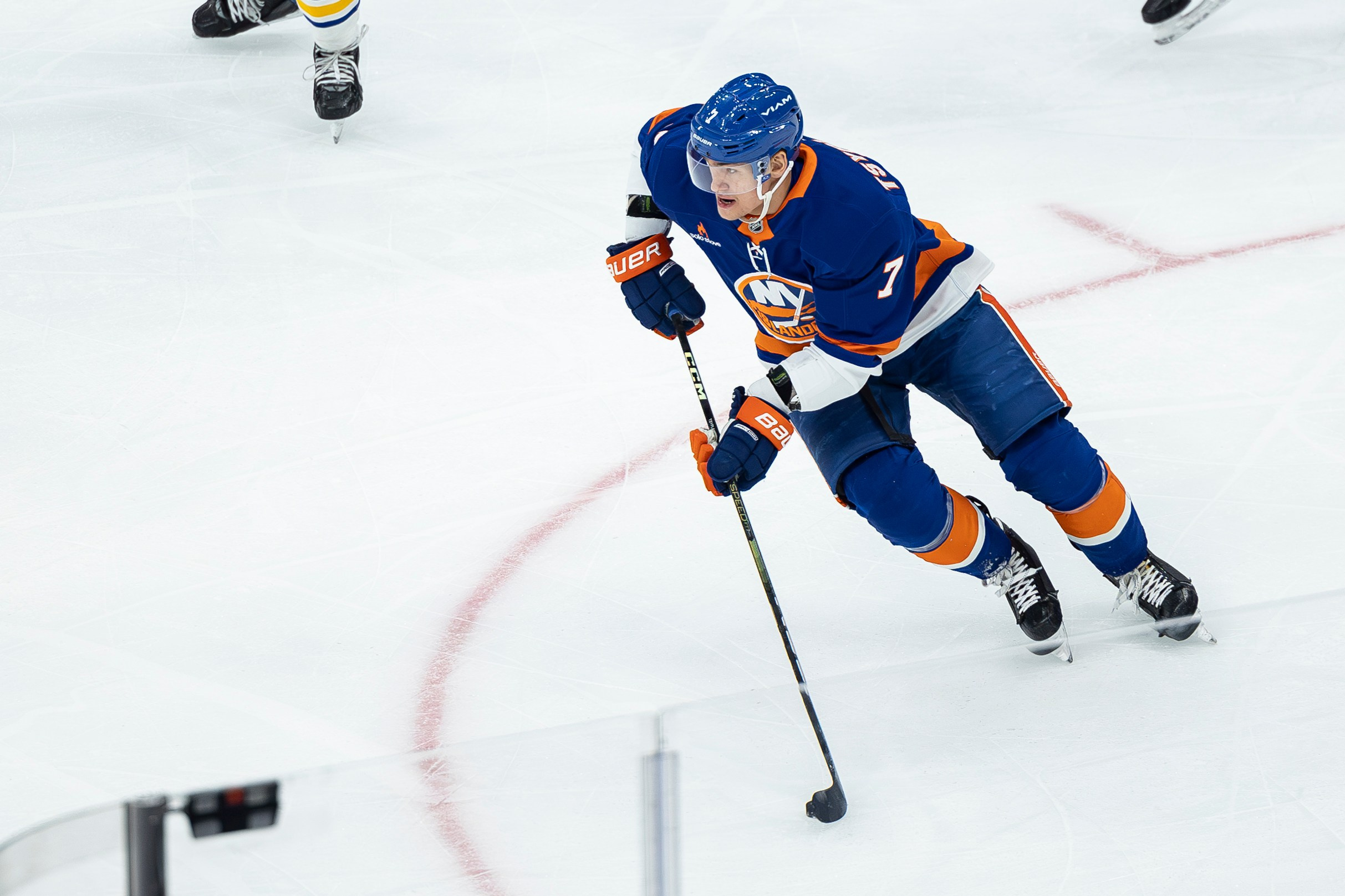 Матч НХЛ: НЙ Айлэндерс — Баффало Сайбэрс. Спортивный репортажный фотограф Казань Нафис Сиразетдинов