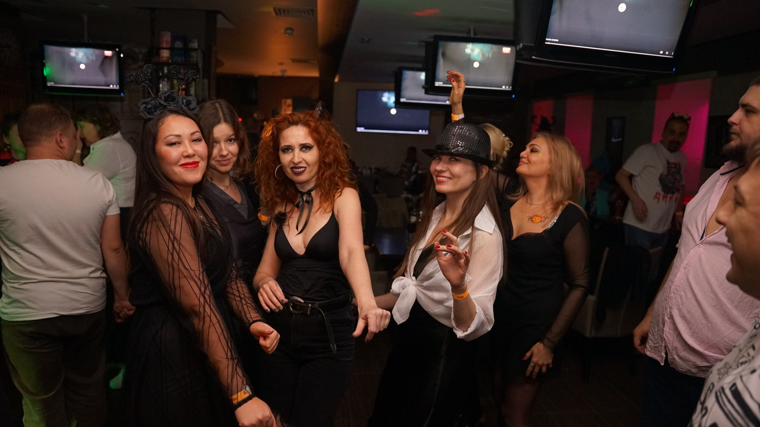 Возвращение зловещих попотрясов. Клубная вечеринка | 28.10.22. Галерея Фантим