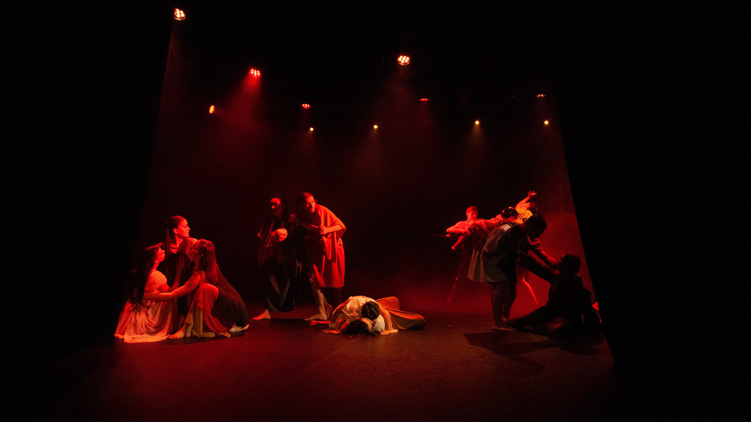 Театральная фотография. Фотограф Лазарина Кучменова