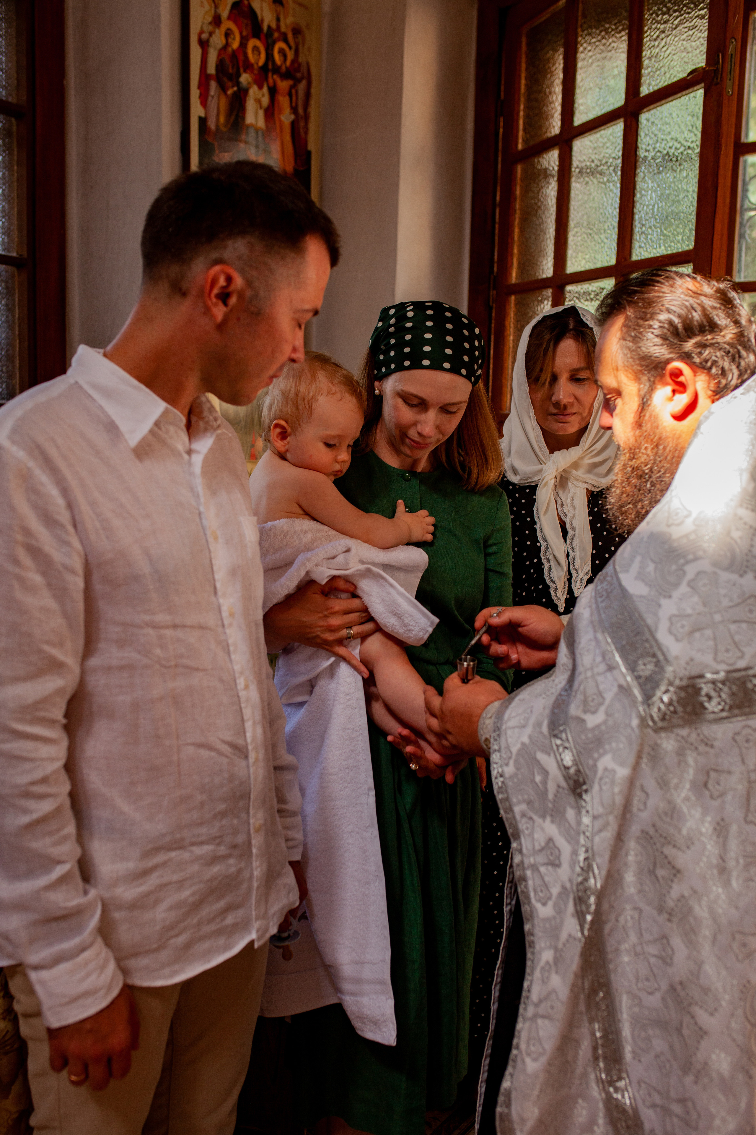 Съемка крестин. Фотограф новорожденных и семей с детьми Севастополь