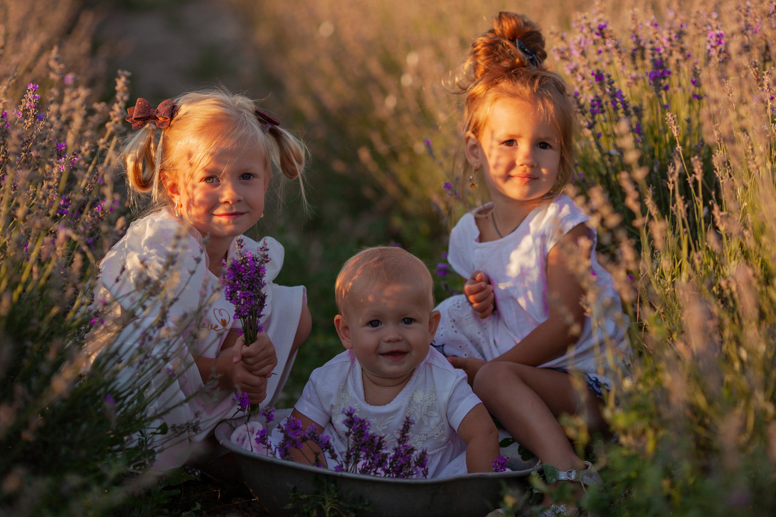 Настенька и ее большая семья. Фотограф новорожденных и семей с детьми Севастополь
