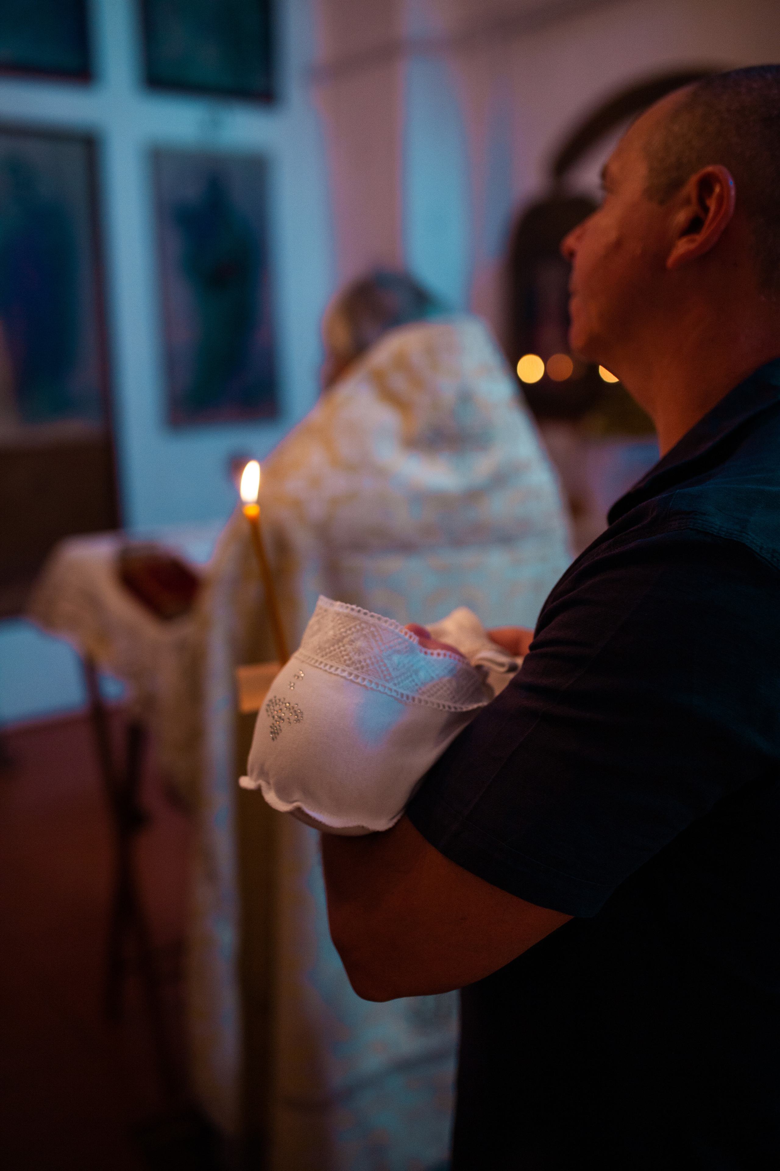 Съемка крестин. Фотограф новорожденных и семей с детьми Севастополь