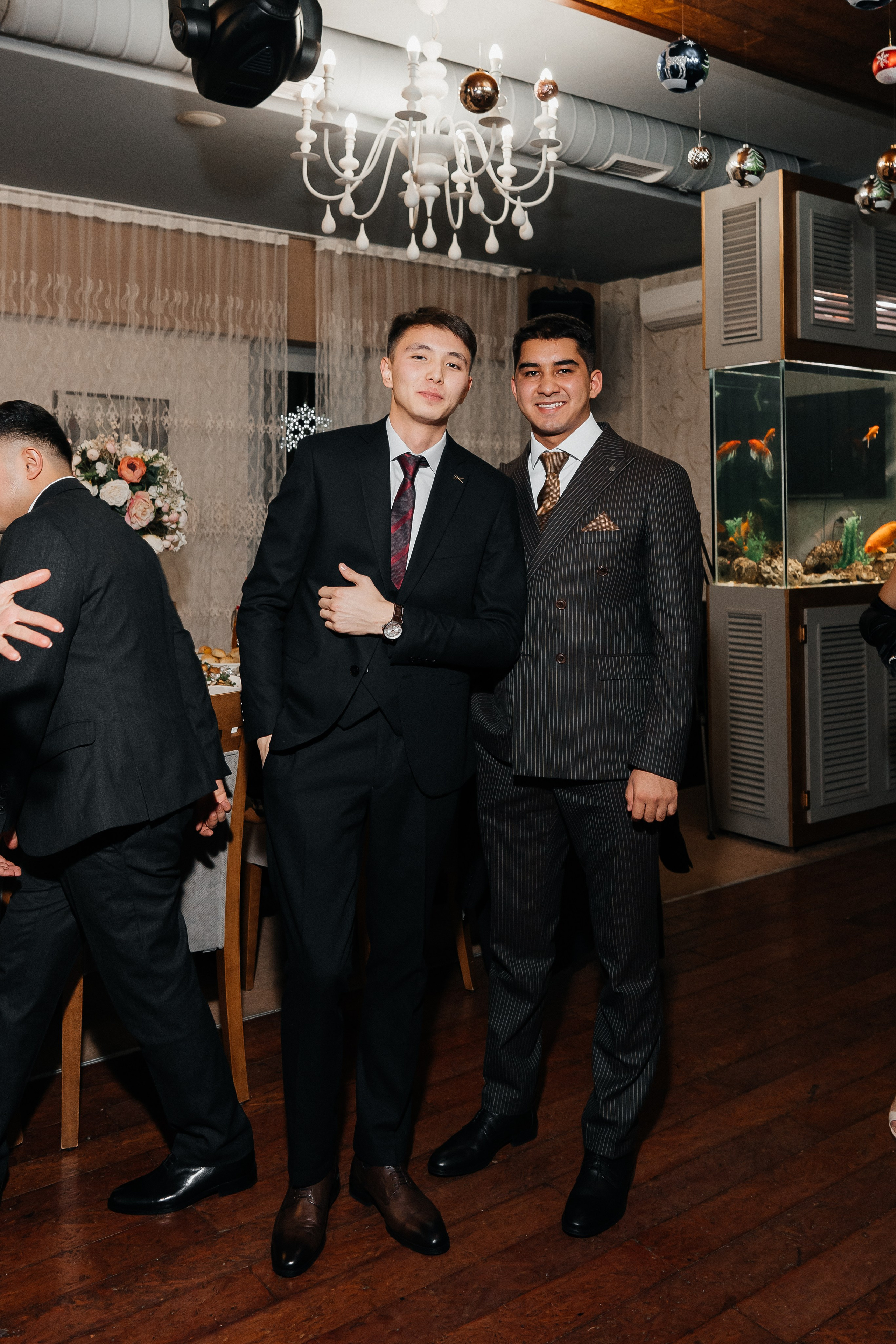 ARONAKS CORPARATE PARTY