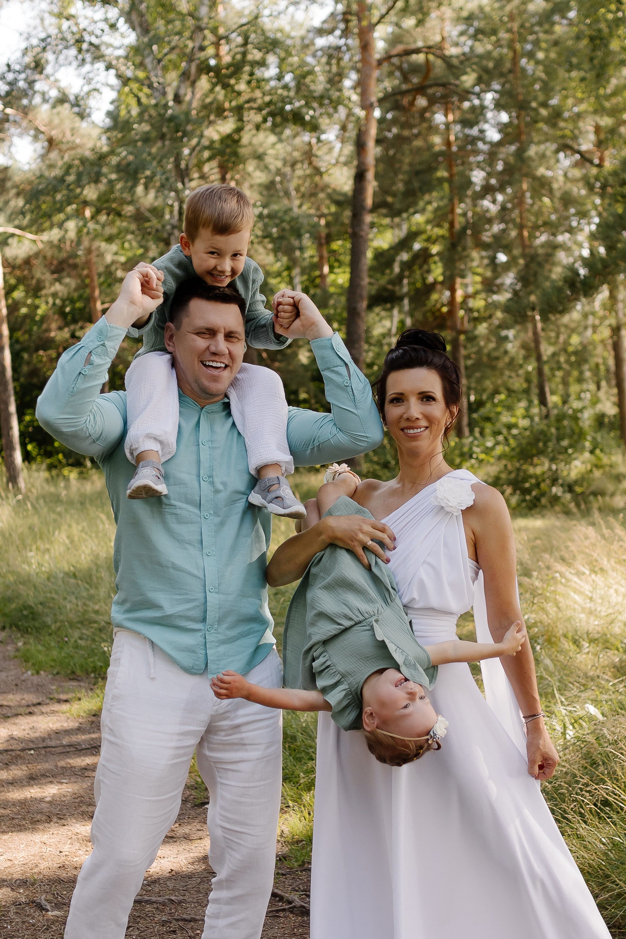 Светлана и Сергей 10 лет спустя. Семейный и детский фотограф в Челябинске Елена Вышегородцева