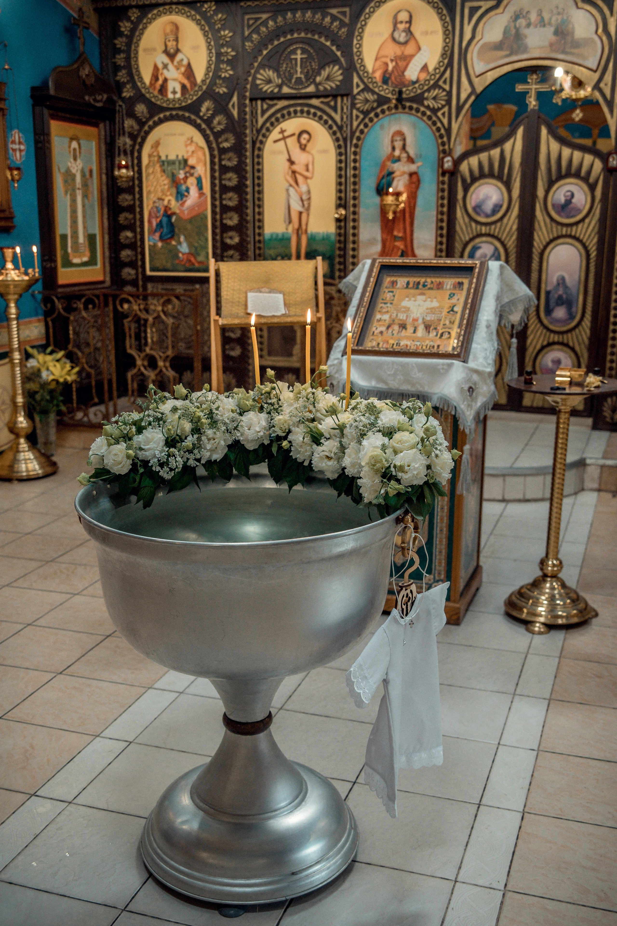 Таинство Крещения Филиппа, Храм святых Новомучеников и Исповедников Российских г. Волжский. Церковный, семейный и репортажный фотограф Волгоград, Волжский