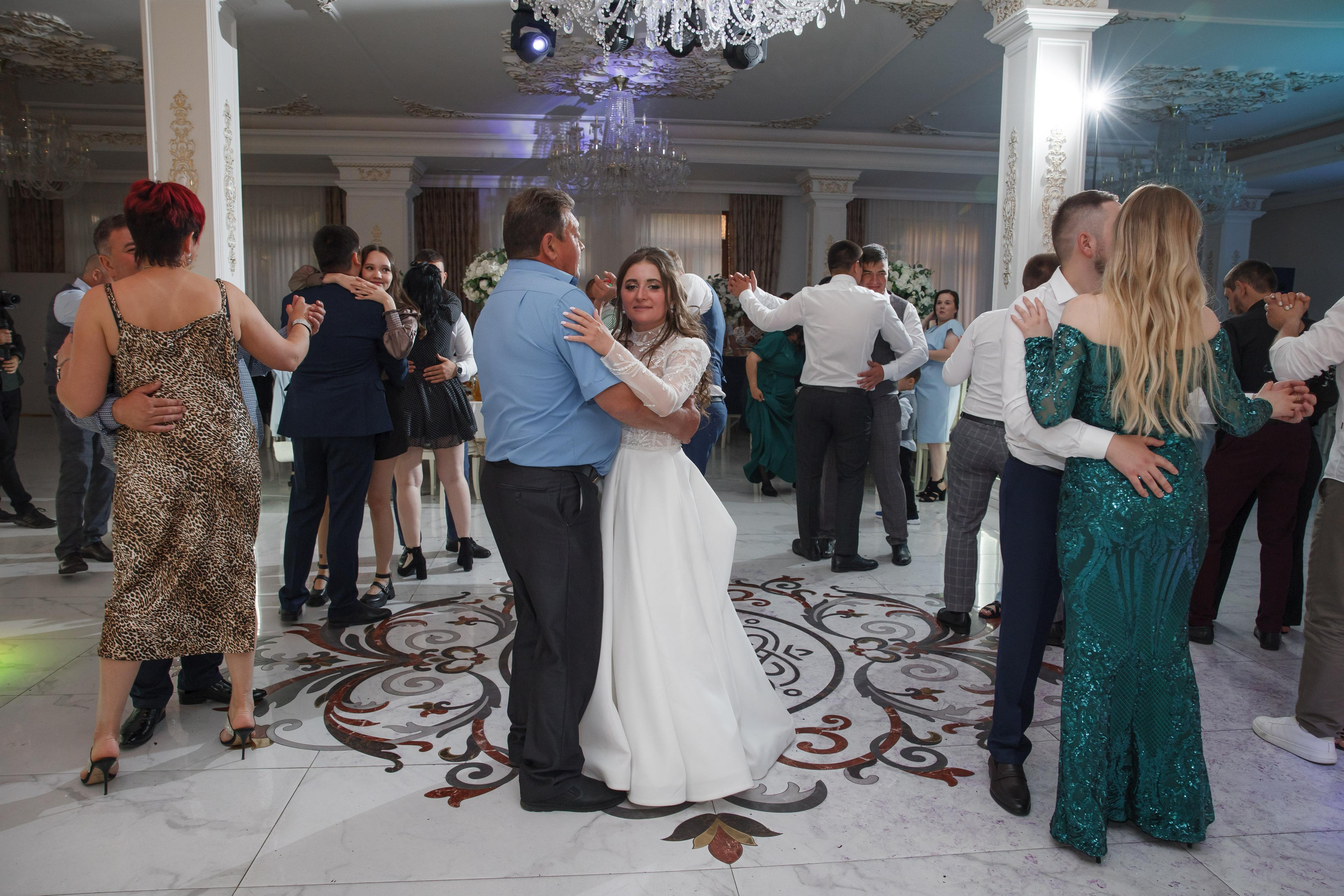 Фотосъемка татарской свадьбы. Свадебный и репортажный фотограф (Москва, Королев и другие)